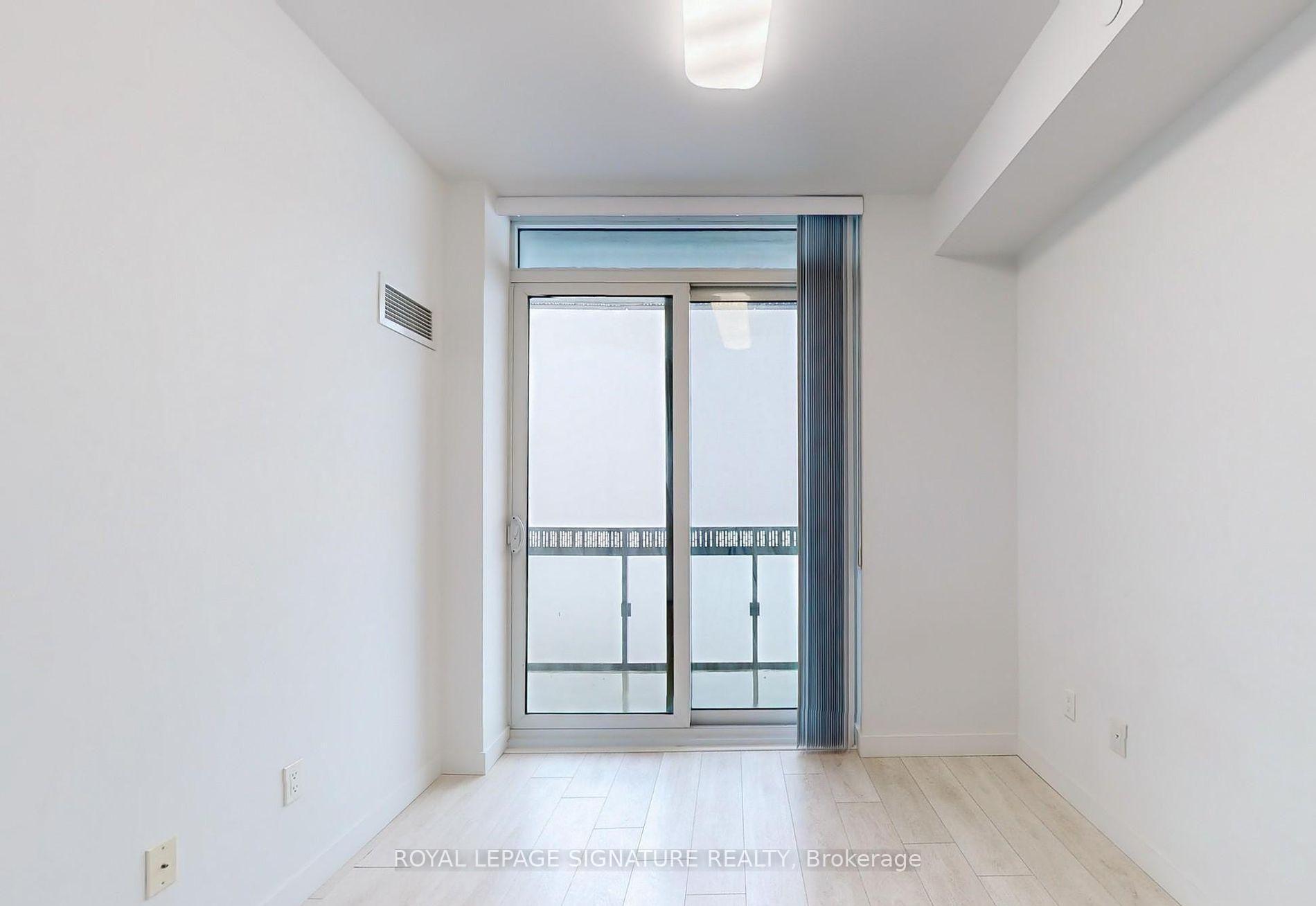 Photo 15 of Unit 3710, 8 Eglinton Avenue E, Toronto, Mount Pleasant West — HOMEH