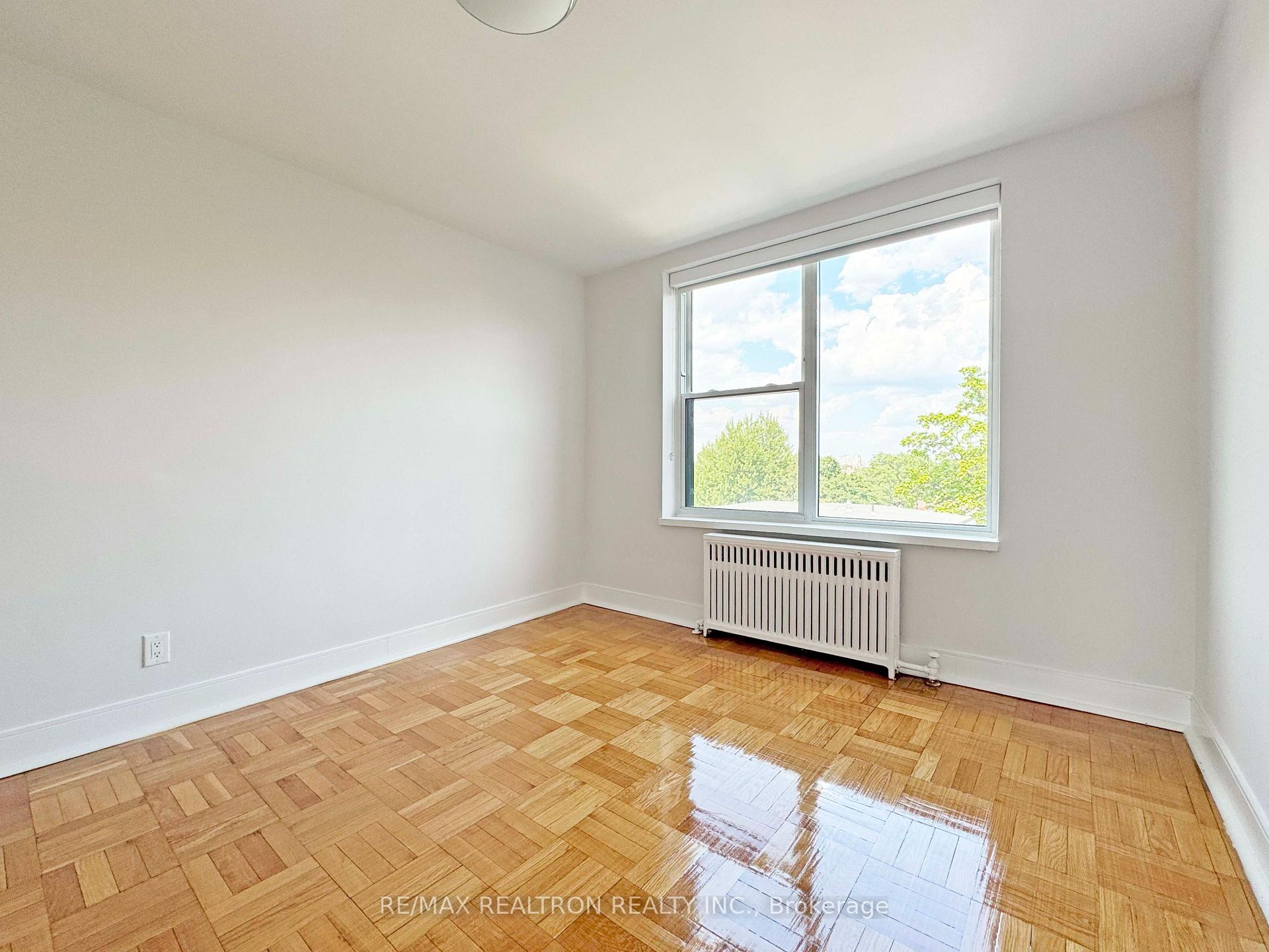 Photo 14 of Unit 308, 1545 Bathurst Street, Toronto, Forest Hill South — HOMEH