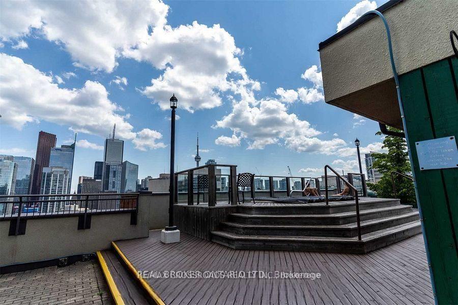 Photo 6 of Unit Ph12, 633 Bay Street, Toronto, Bay Street Corridor — HOMEH