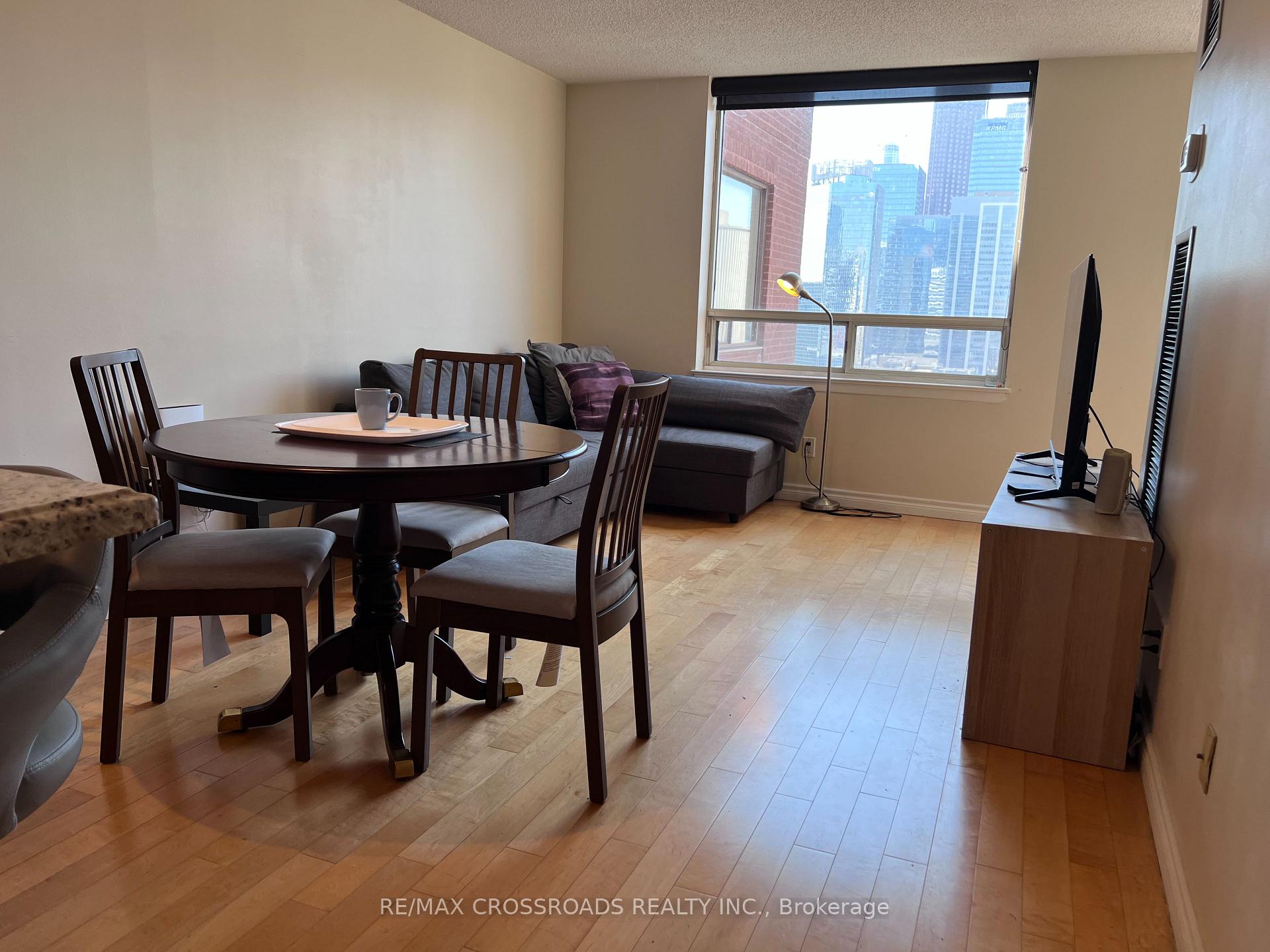 Photo 12 of Unit Ph12, 633 Bay Street, Toronto, Bay Street Corridor — HOMEH