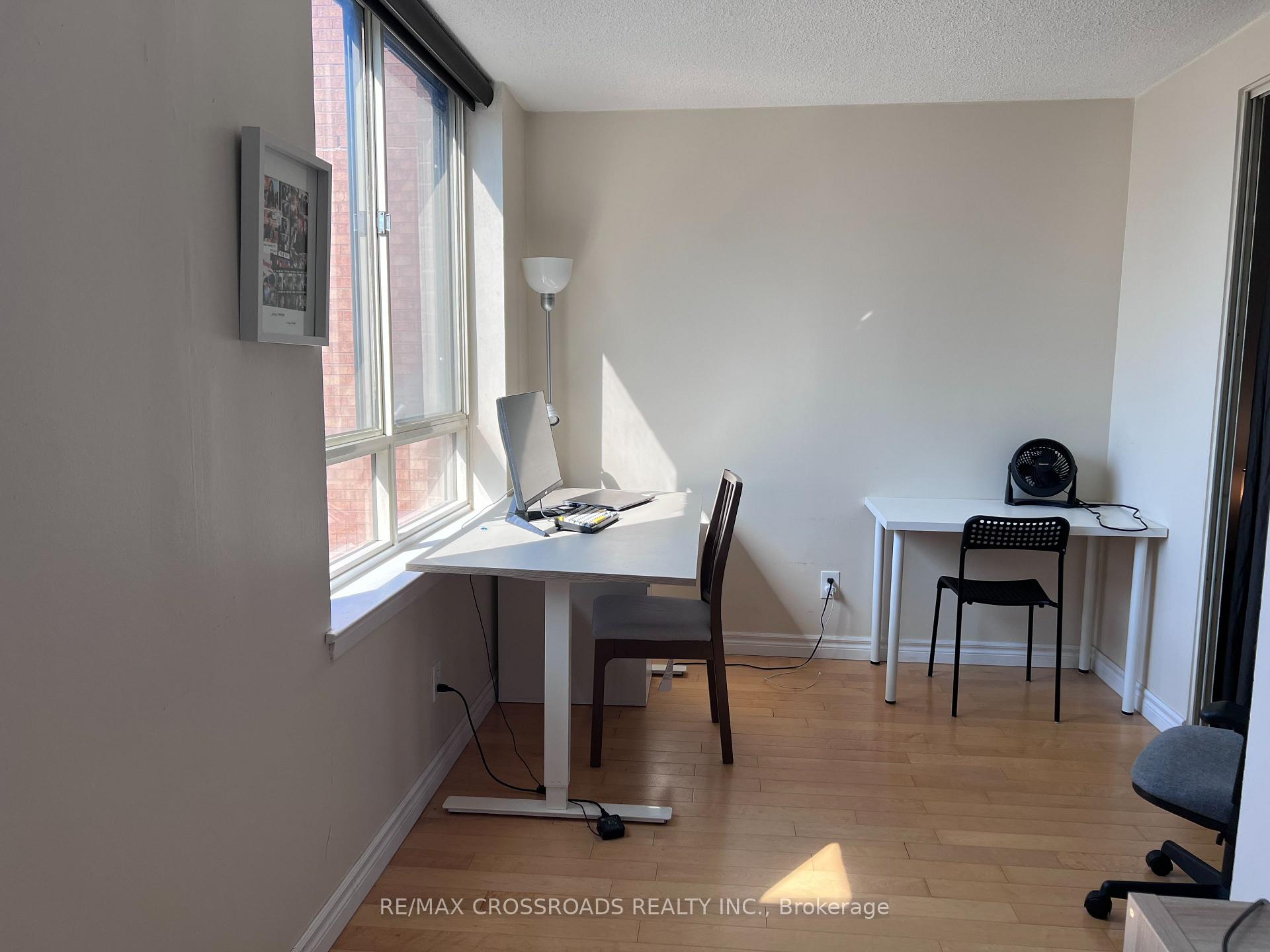 Photo 19 of Unit Ph12, 633 Bay Street, Toronto, Bay Street Corridor — HOMEH