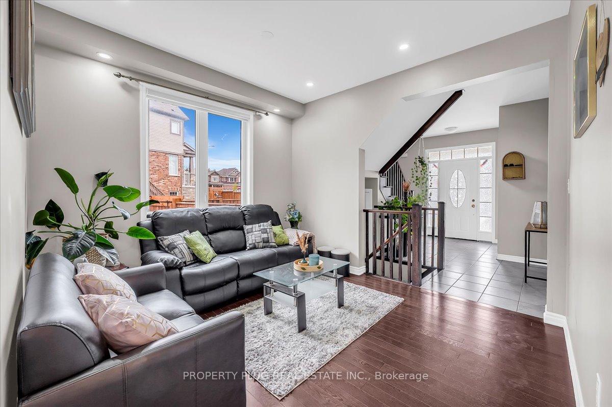 Photo 10 of 320 Ridge Road, Cambridge, Preston Heights — HOMEH