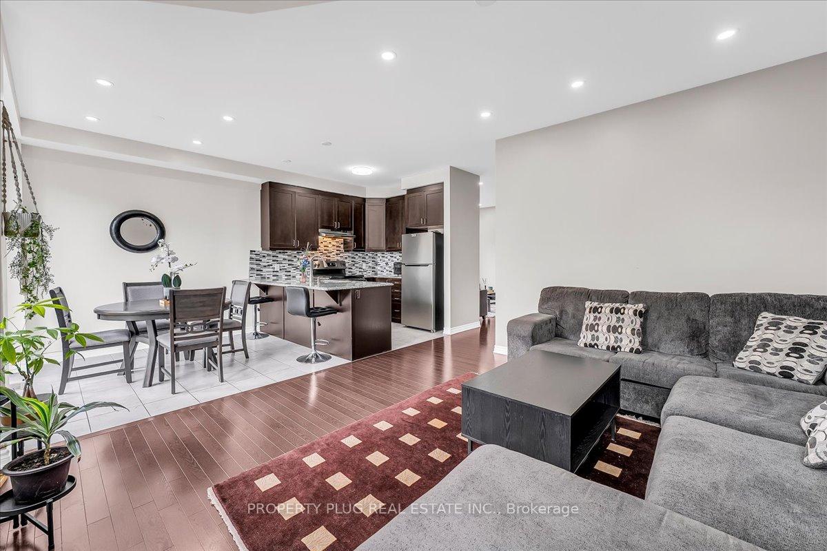 Photo 13 of 320 Ridge Road, Cambridge, Preston Heights — HOMEH