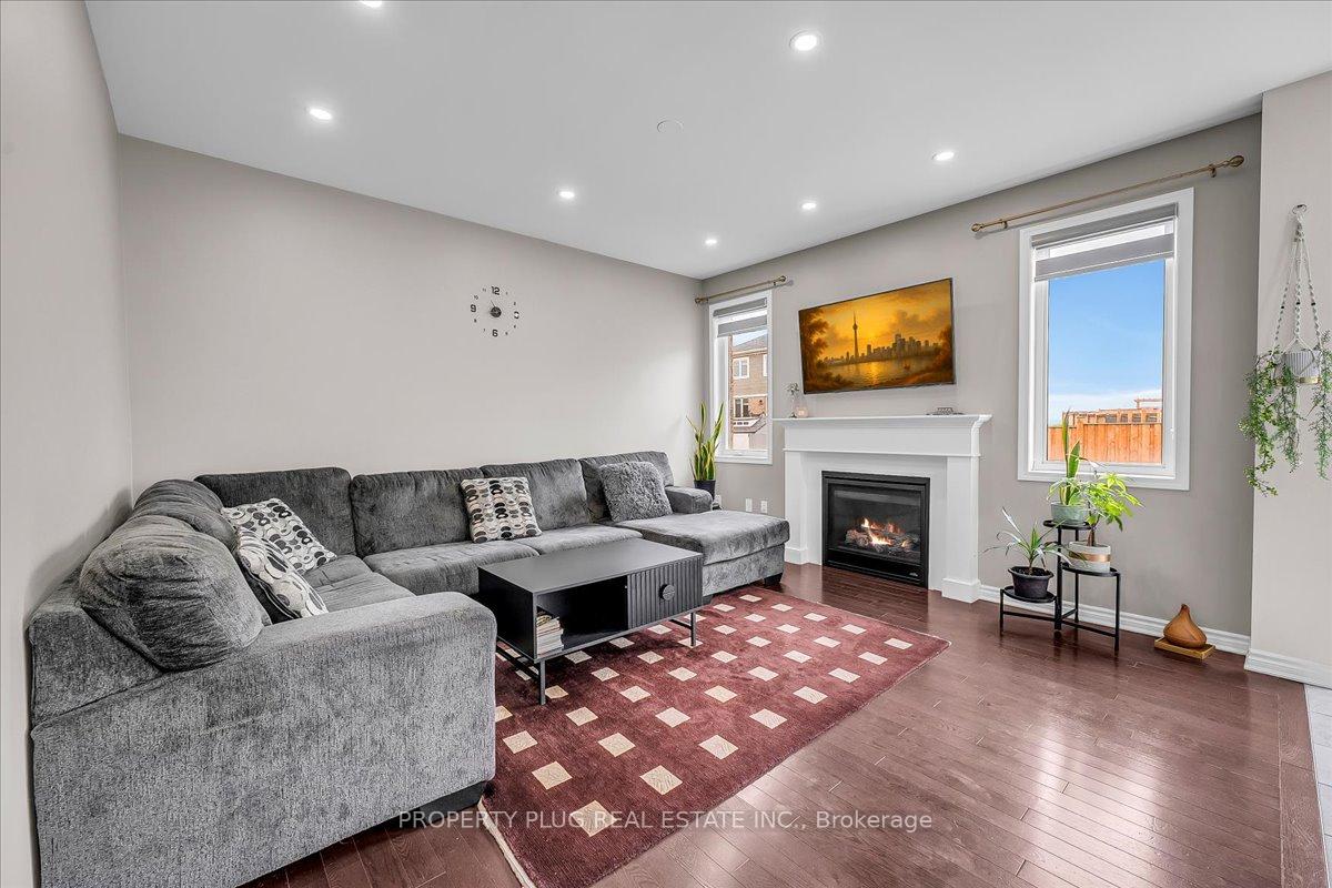 Photo 16 of 320 Ridge Road, Cambridge, Preston Heights — HOMEH