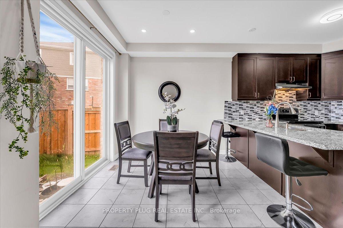 Photo 19 of 320 Ridge Road, Cambridge, Preston Heights — HOMEH