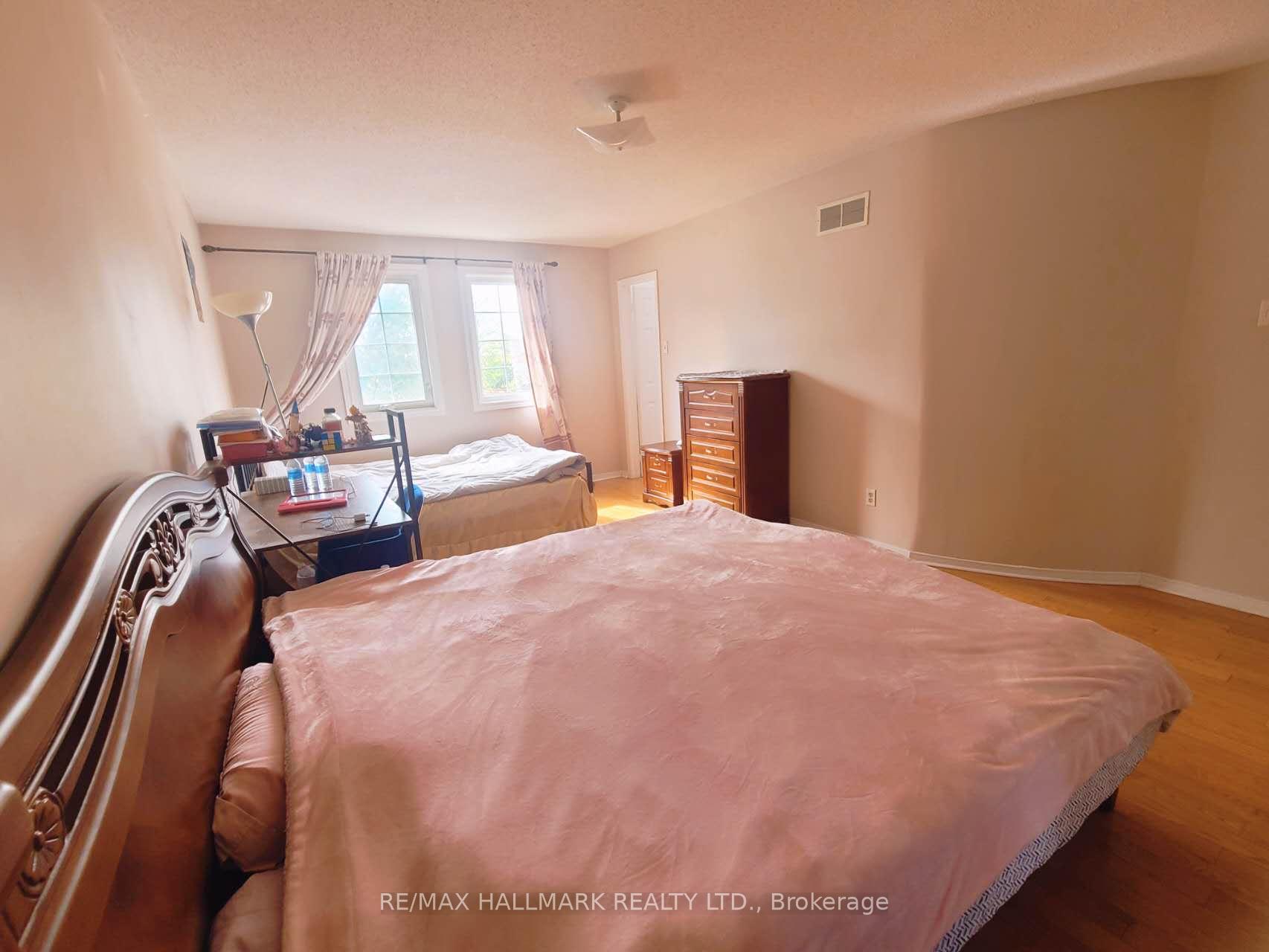 Photo 8 of 63 Cairns Drive, Markham, Raymerville — HOMEH