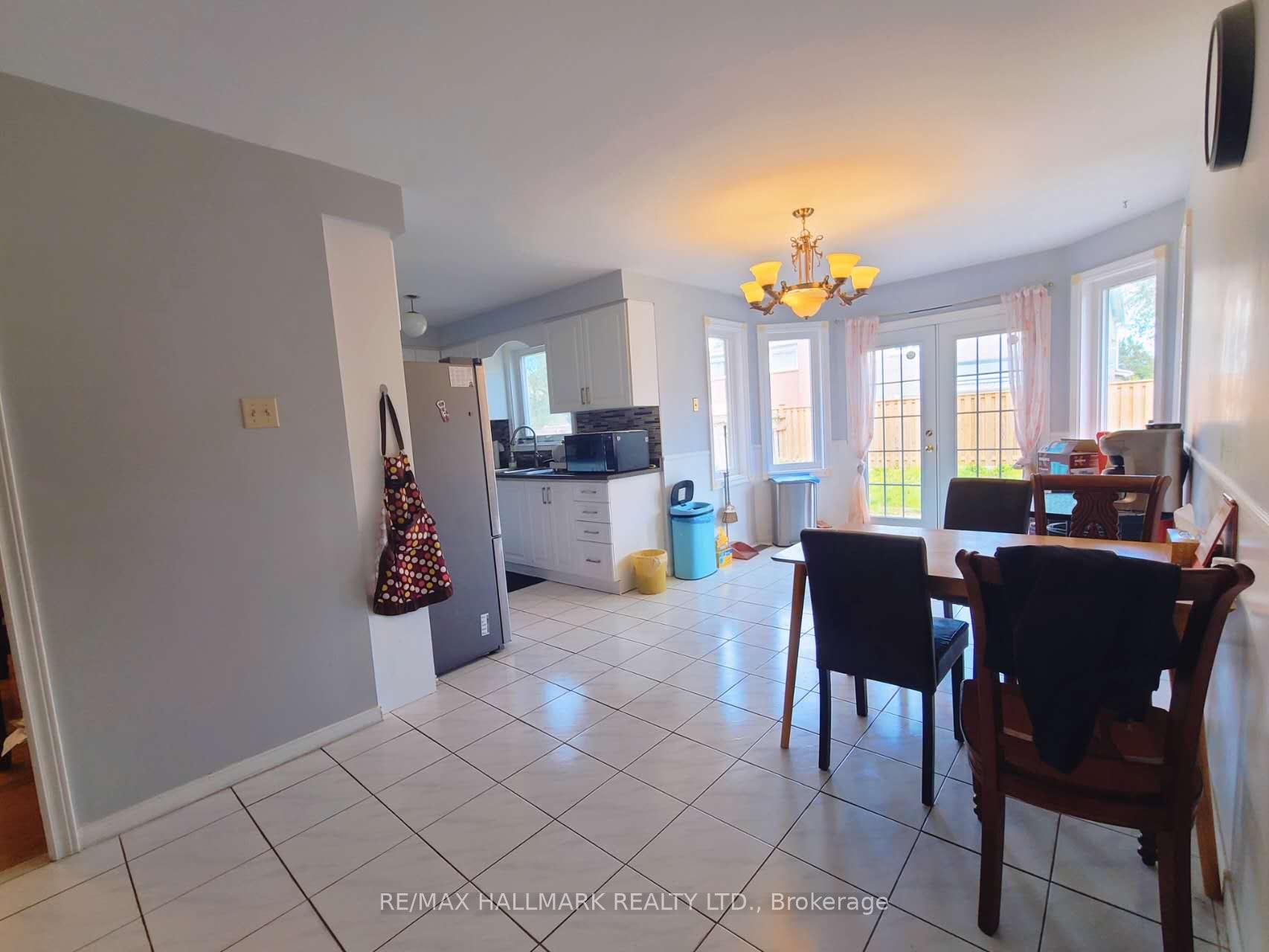 Photo 21 of 63 Cairns Drive, Markham, Raymerville — HOMEH