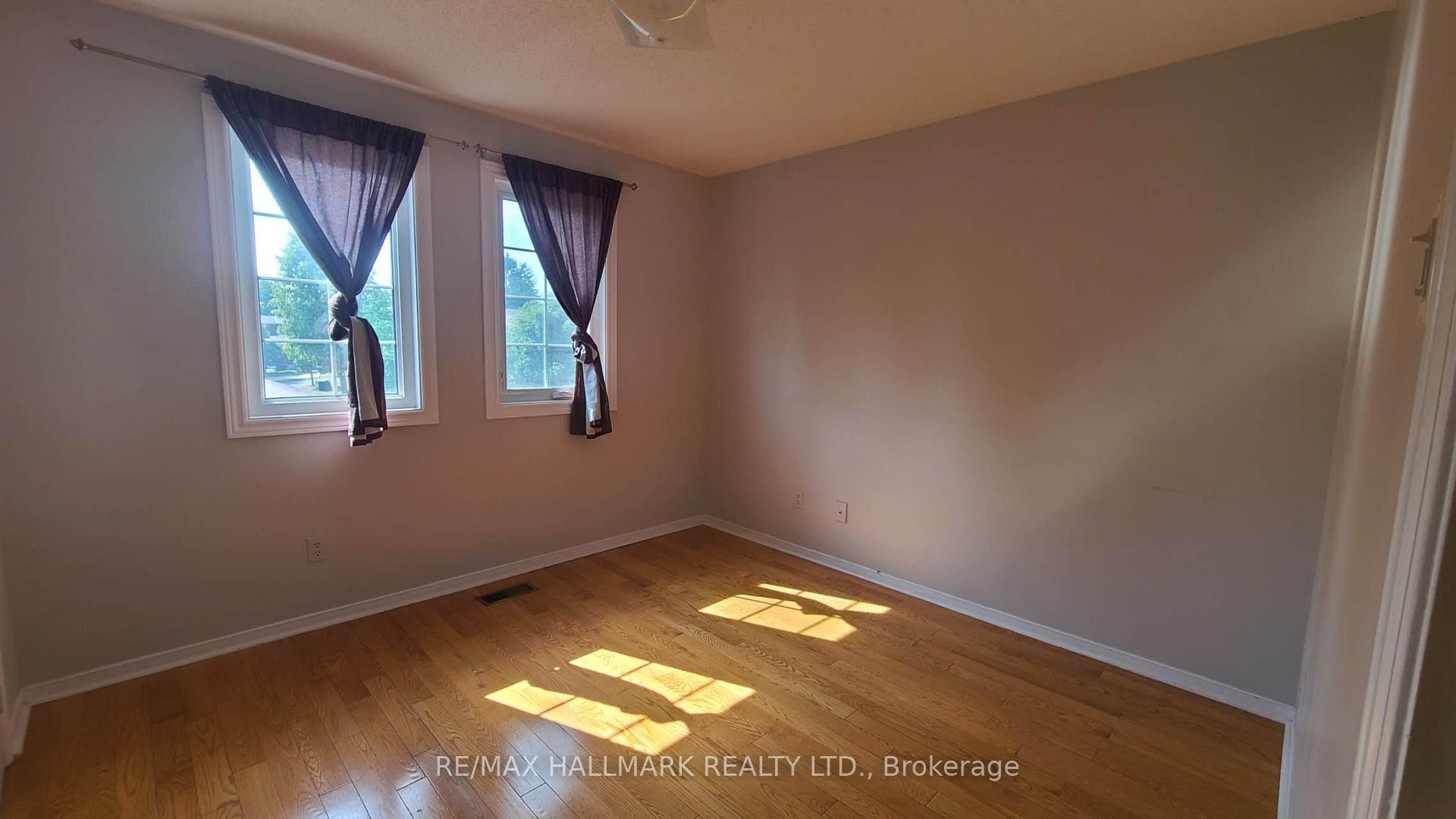 Photo 11 of 63 Cairns Drive, Markham, Raymerville — HOMEH