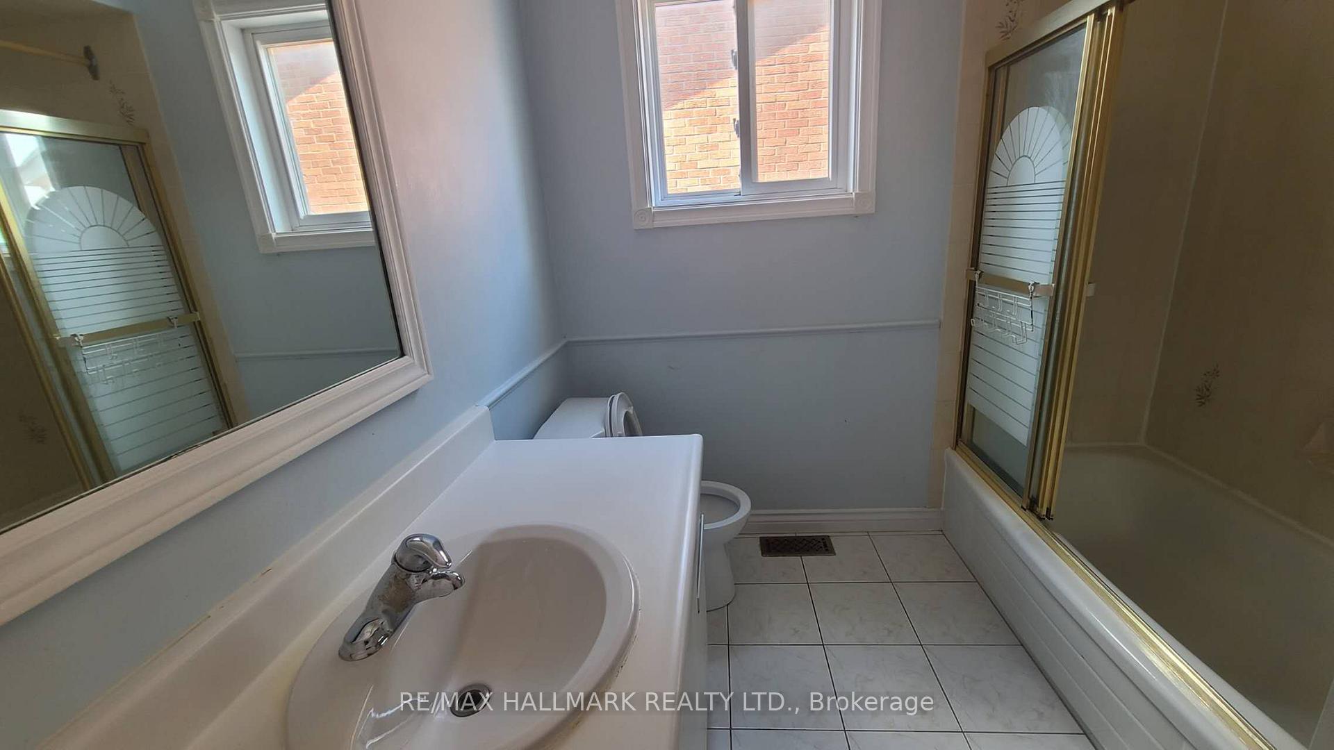 Photo 17 of 63 Cairns Drive, Markham, Raymerville — HOMEH