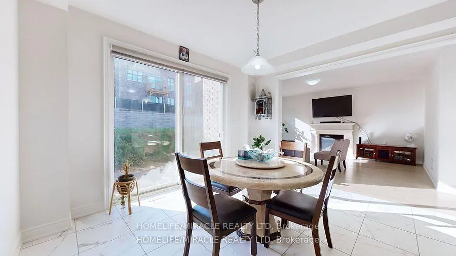 Photo 10 of 34 James Walker Avenue, Caledon, Caledon East — HOMEH