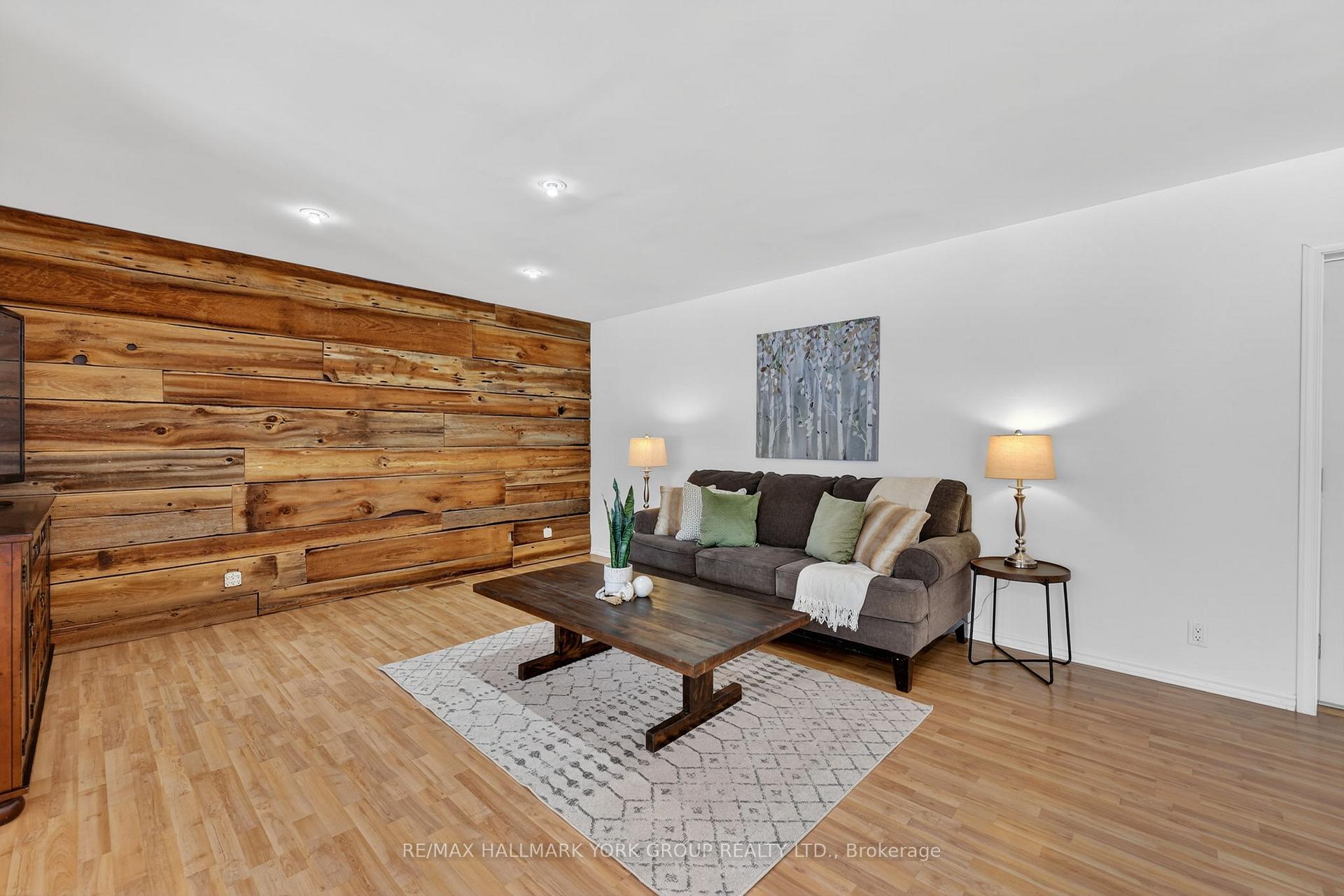 Photo 4 of 5768 Smith Boulevard, Georgina, Baldwin — HOMEH