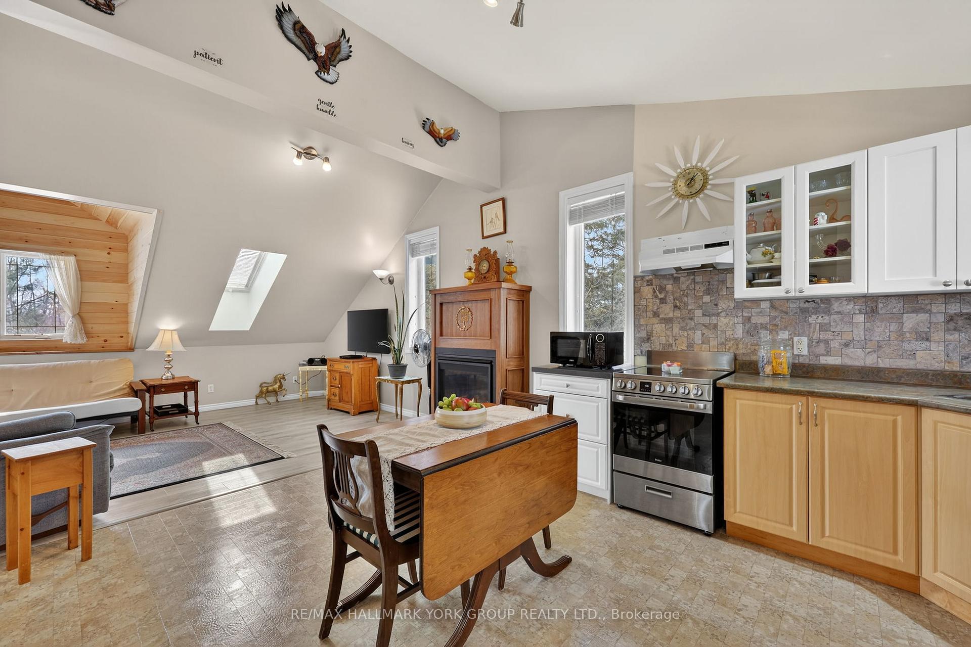 Photo 11 of 5768 Smith Boulevard, Georgina, Baldwin — HOMEH