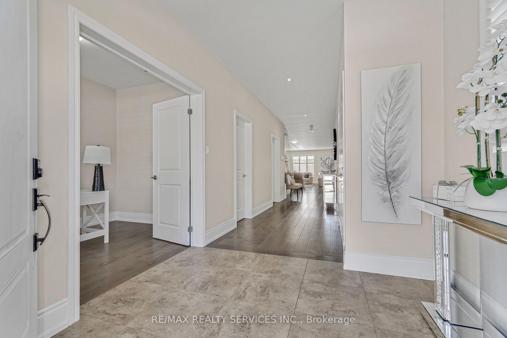 Photo 3 of 958 Beach Boulevard, Hamilton, Hamilton Beach — HOMEH