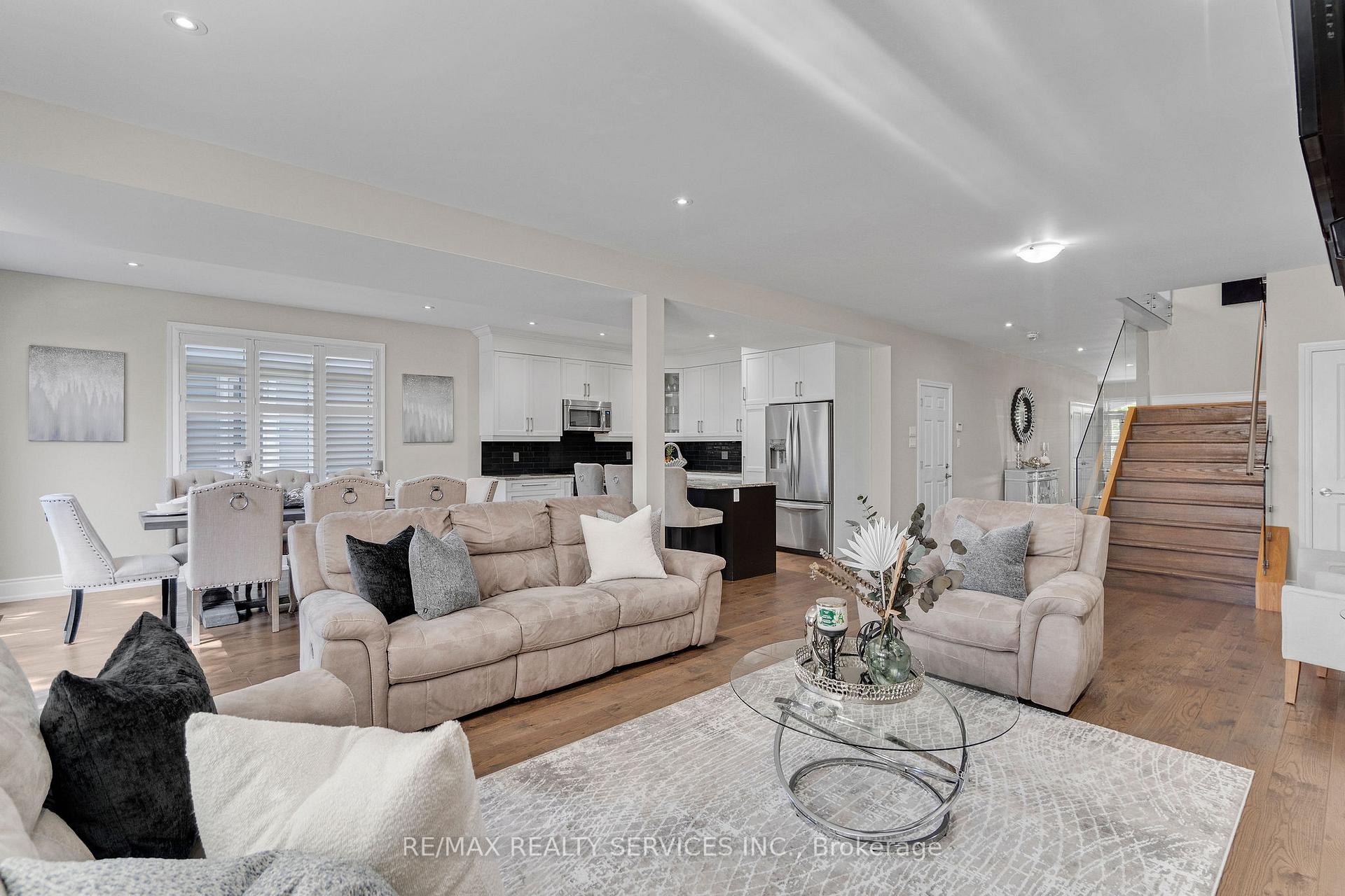 Photo 6 of 958 Beach Boulevard, Hamilton, Hamilton Beach — HOMEH