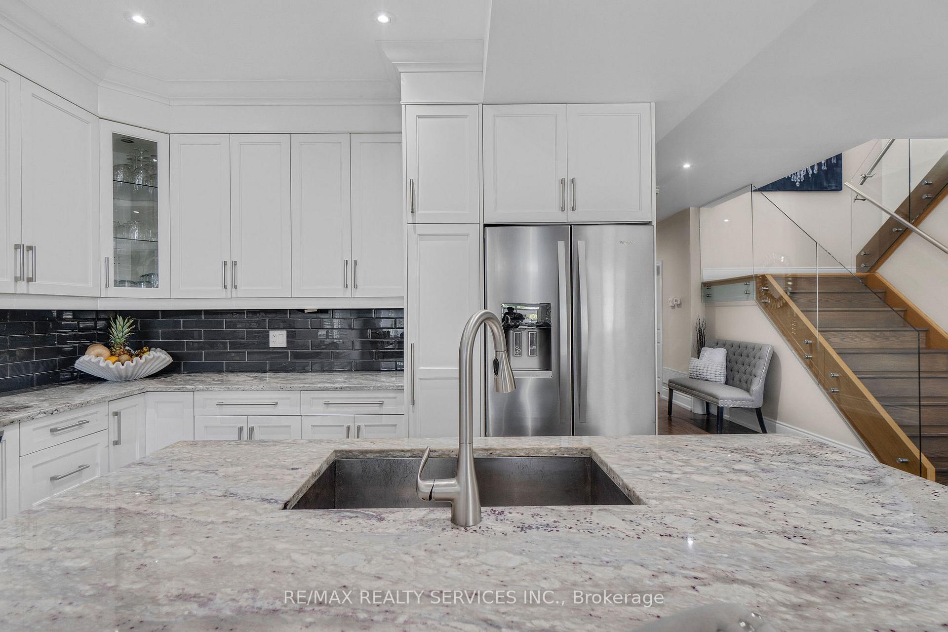 Photo 12 of 958 Beach Boulevard, Hamilton, Hamilton Beach — HOMEH