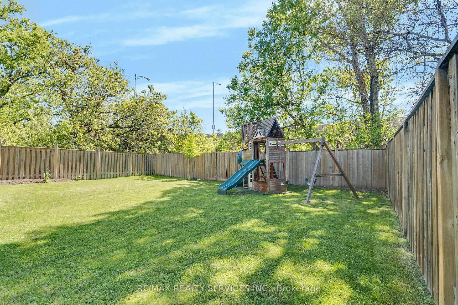 Photo 41 of 958 Beach Boulevard, Hamilton, Hamilton Beach — HOMEH