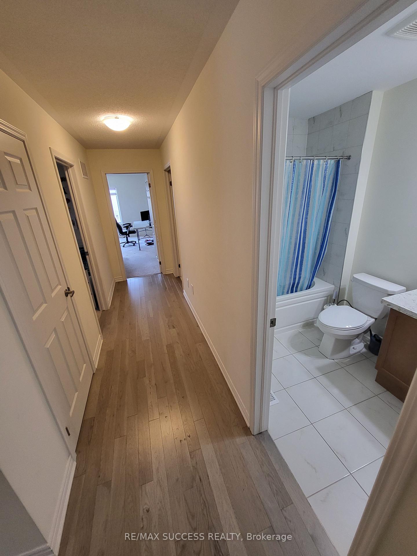 Photo 12 of 725 Kennedy Circle W, Milton, Cobban — HOMEH