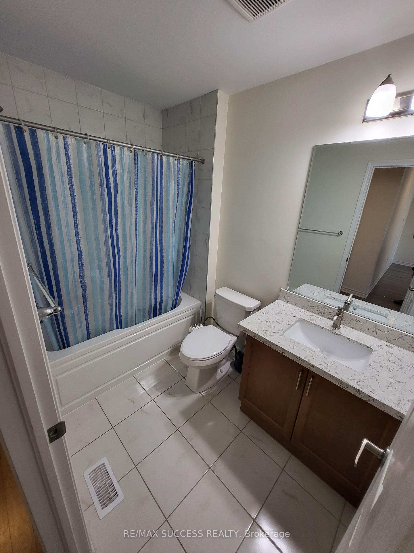 Photo 13 of 725 Kennedy Circle W, Milton, Cobban — HOMEH