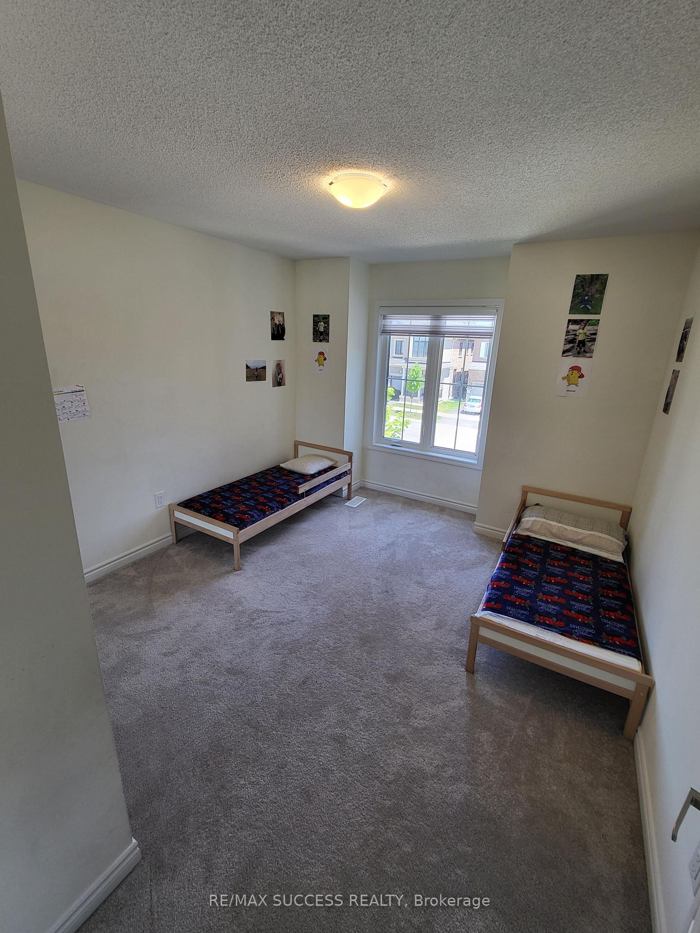 Photo 14 of 725 Kennedy Circle W, Milton, Cobban — HOMEH
