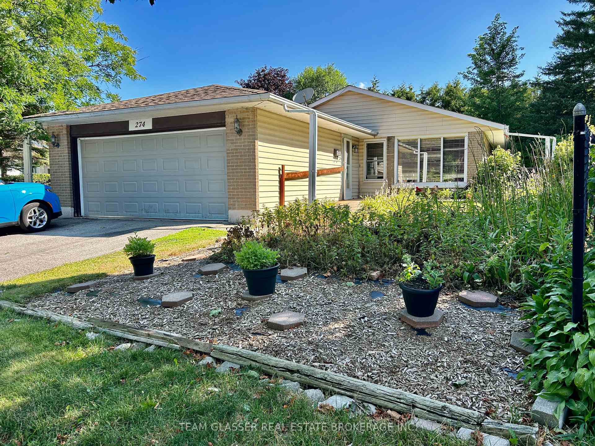 Photo of 274 Blackacres Boulevard