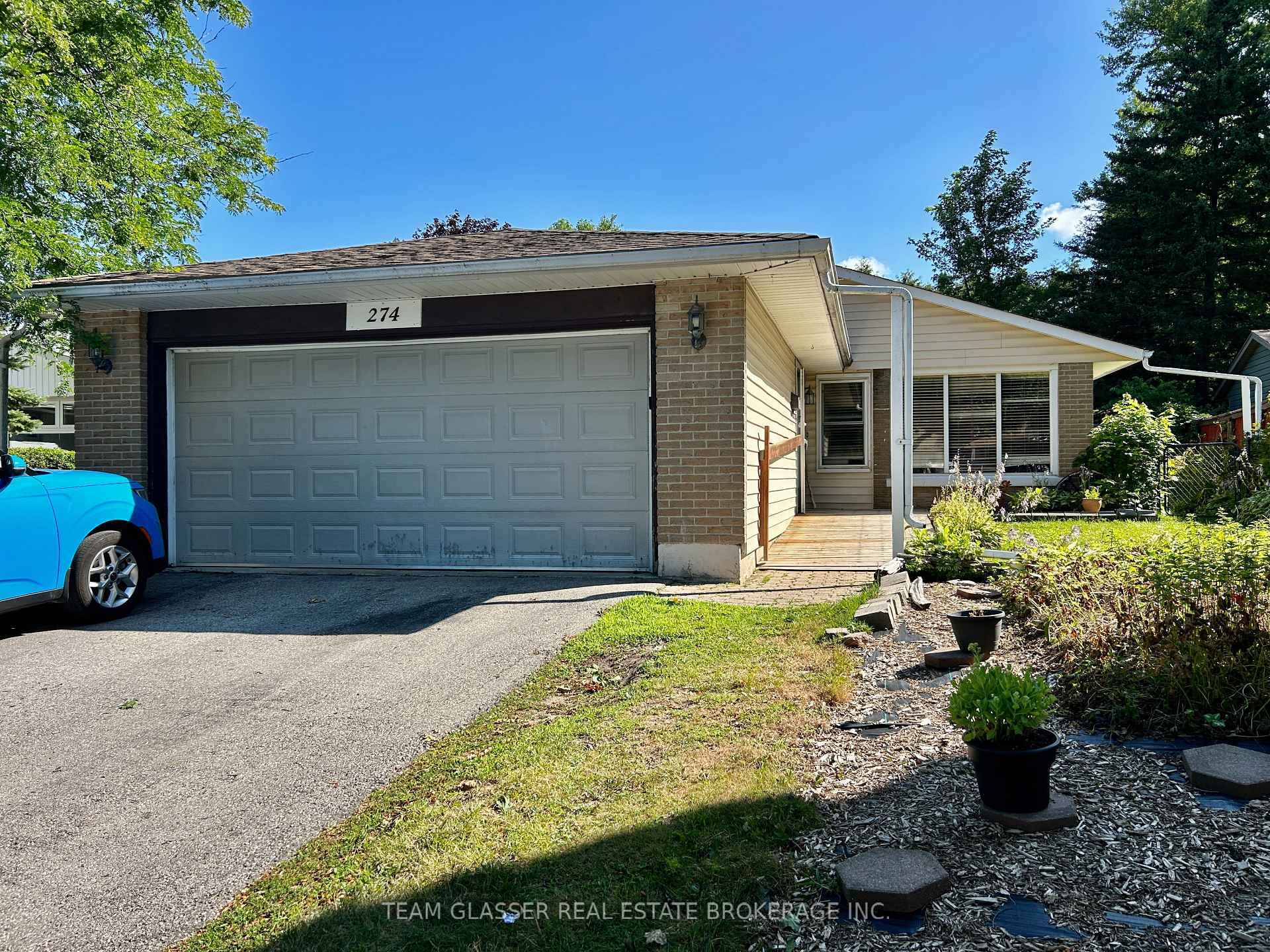 Photo 29 of 274 Blackacres Boulevard, London, North F — HOMEH
