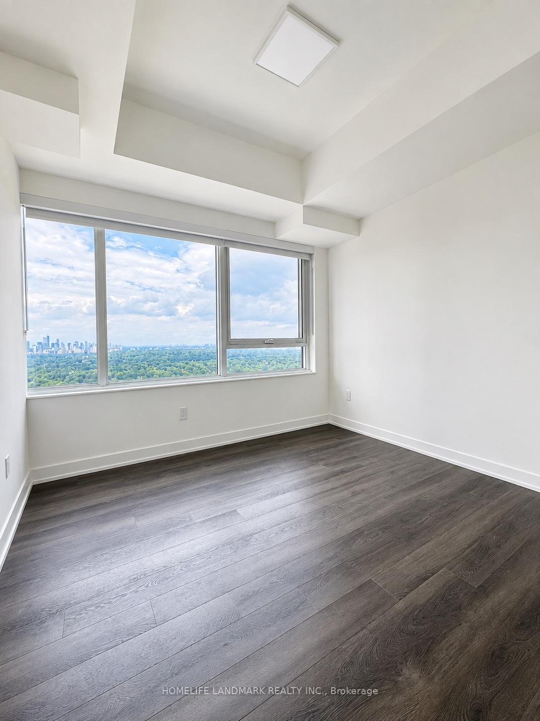Photo 6 of Unit 3904, 609 Sherbourne Street, Toronto, North St. James Town — HOMEH