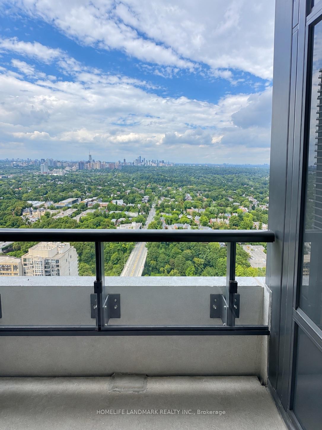 Photo 7 of Unit 3904, 609 Sherbourne Street, Toronto, North St. James Town — HOMEH