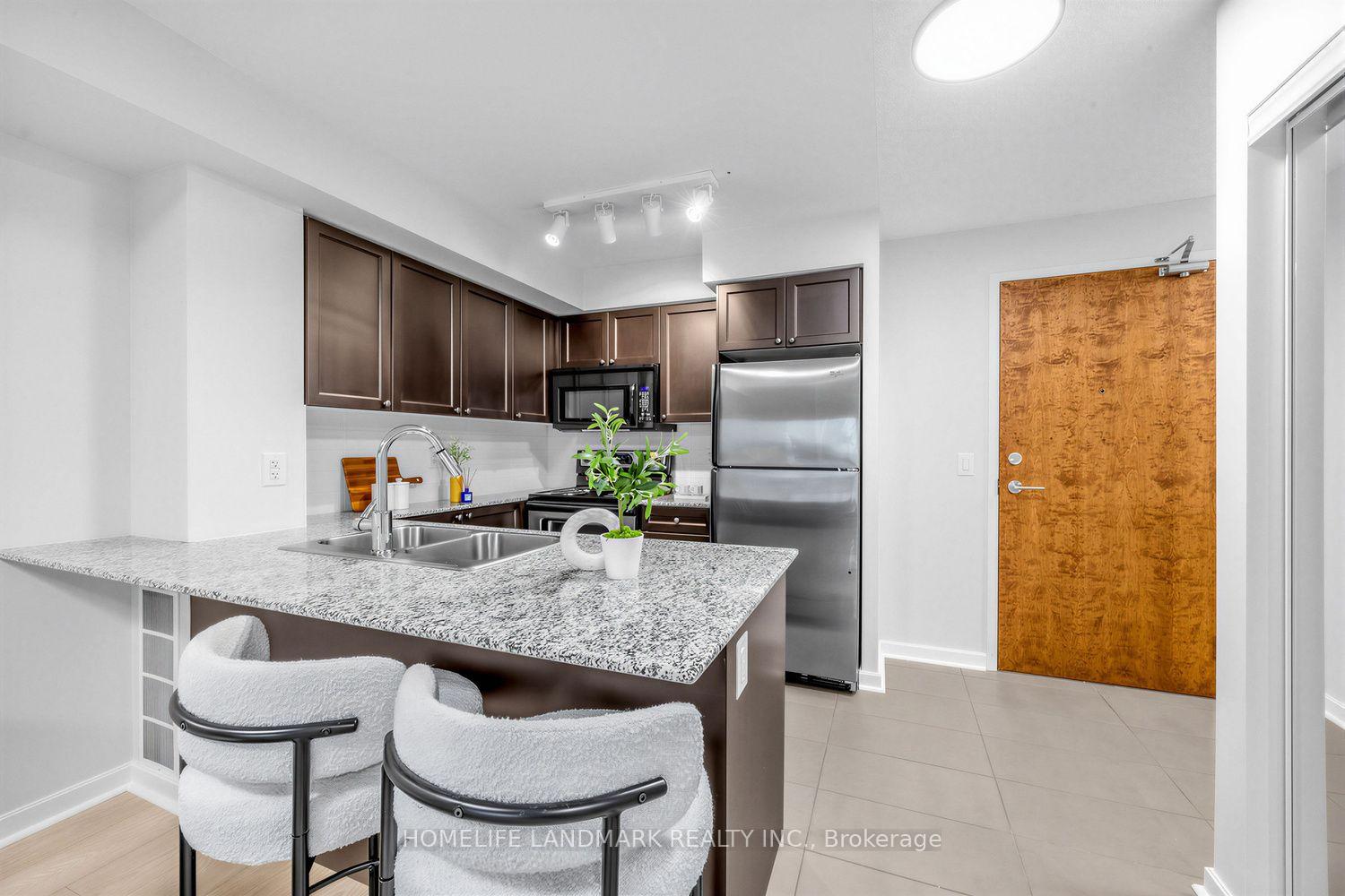 Photo 2 of Unit 807, 1235 Bayly Street, Pickering, Bay Ridges — HOMEH