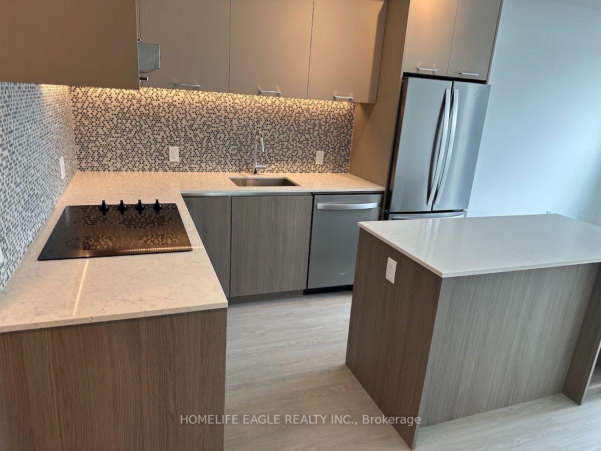 Photo 6 of Unit 303, 8188 Yonge Street, Vaughan, Uplands — HOMEH