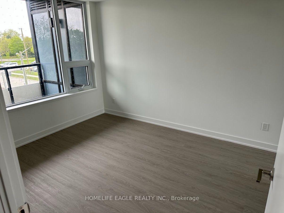 Photo 9 of Unit 303, 8188 Yonge Street, Vaughan, Uplands — HOMEH
