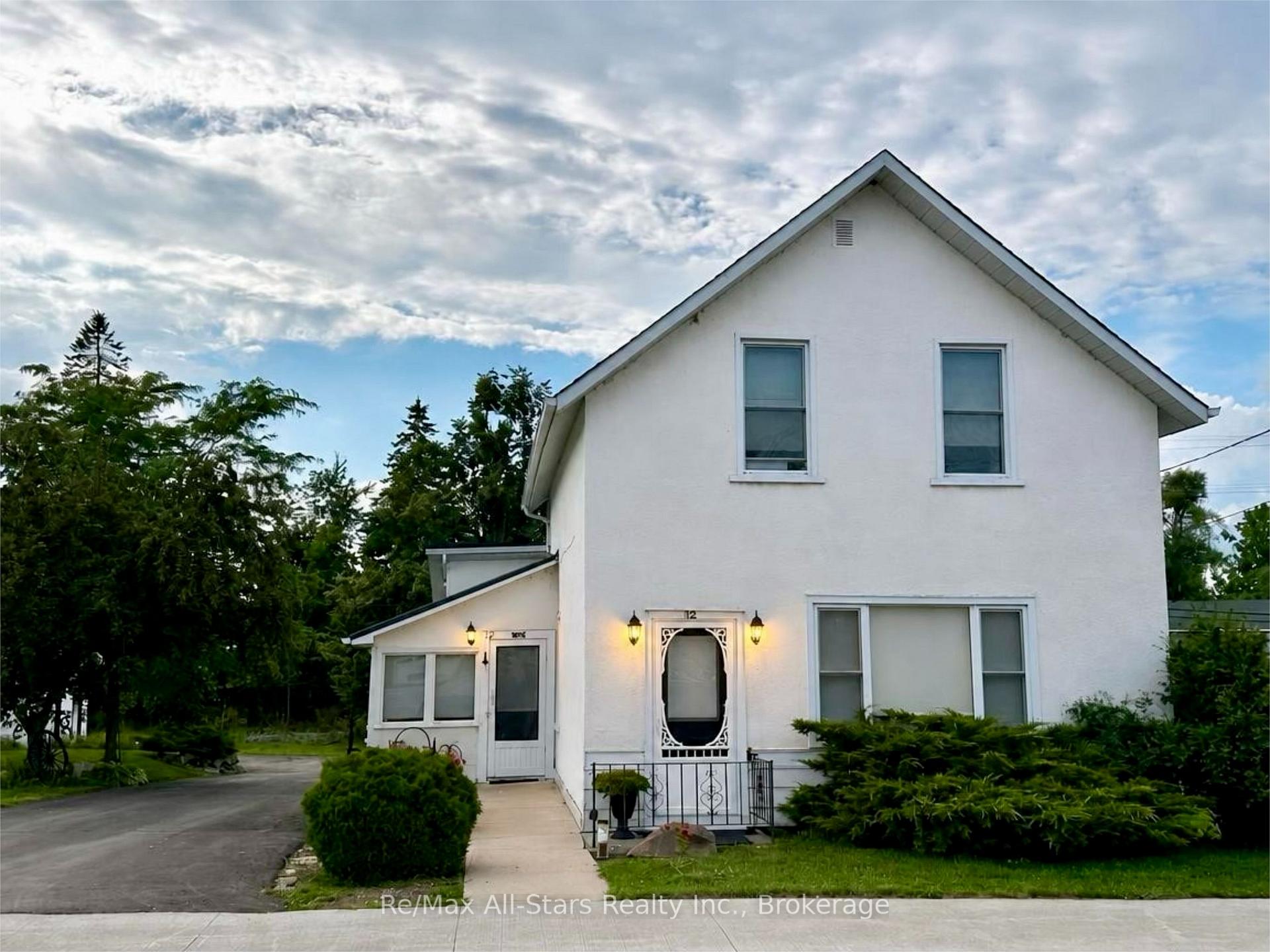 Photo 1 of 12 North Street, Kawartha Lakes, Fenelon Falls — HOMEH