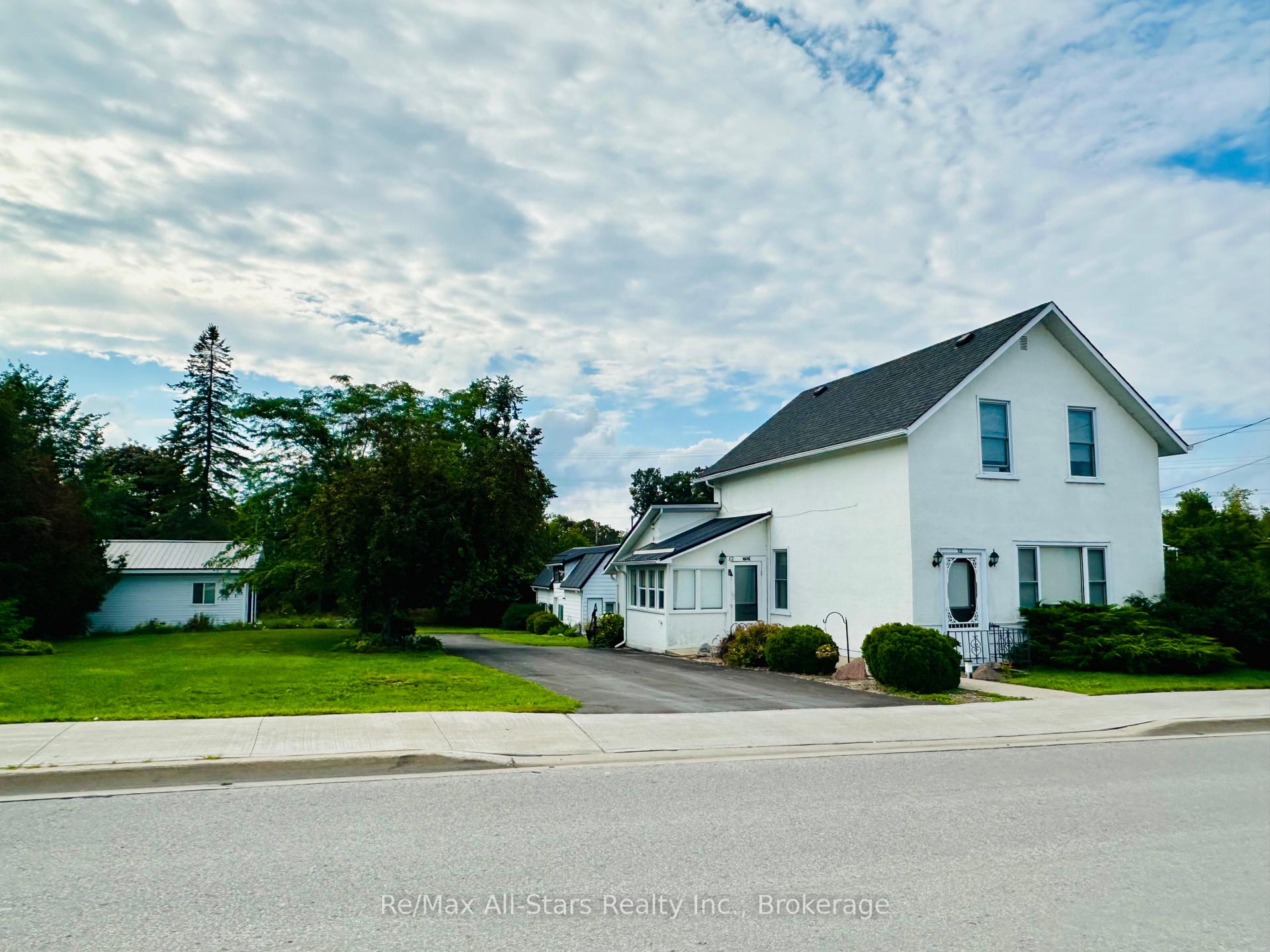 Photo 37 of 12 North Street, Kawartha Lakes, Fenelon Falls — HOMEH