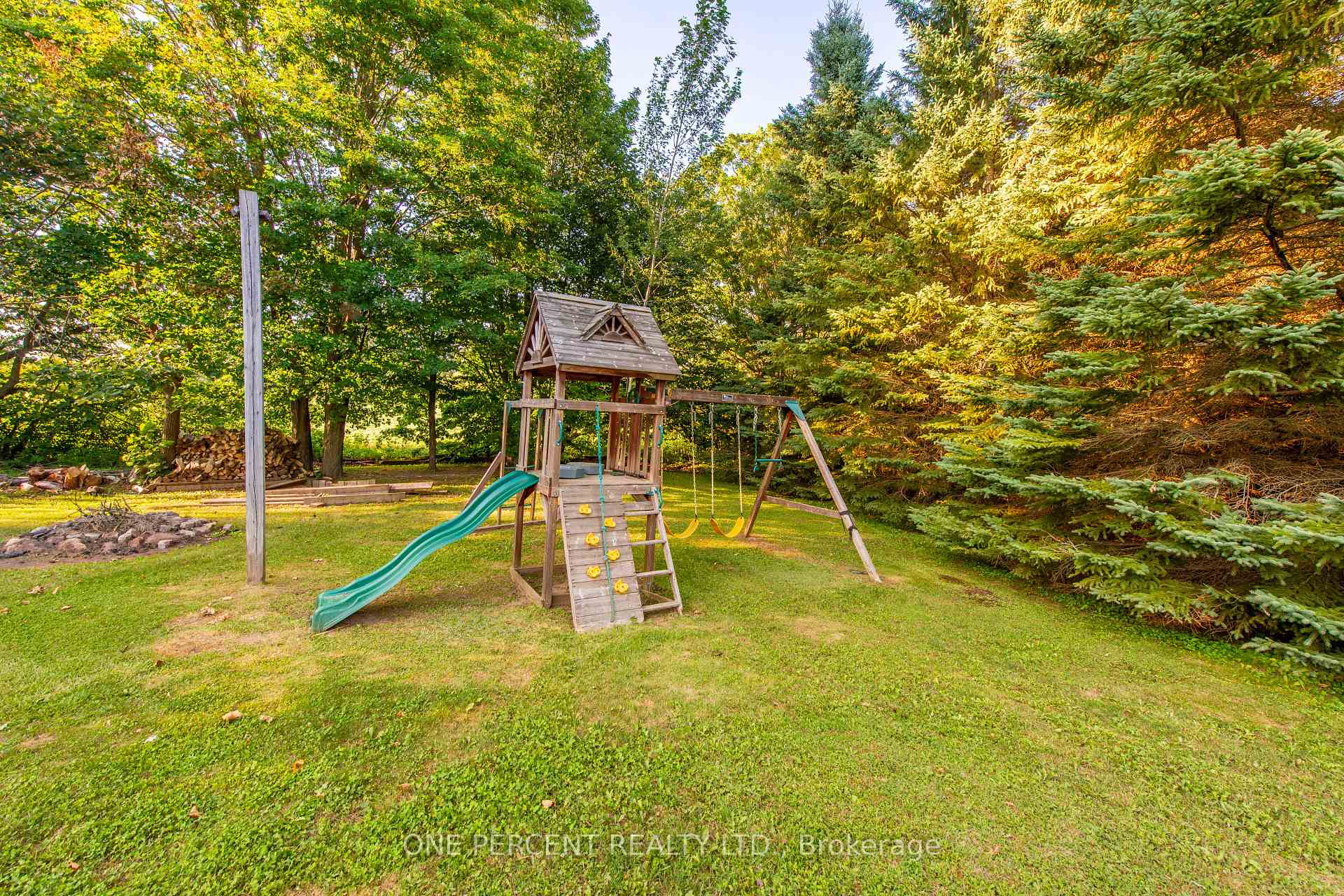 Photo 37 of 10 Campbell Drive, Mono, Rural Mono — HOMEH