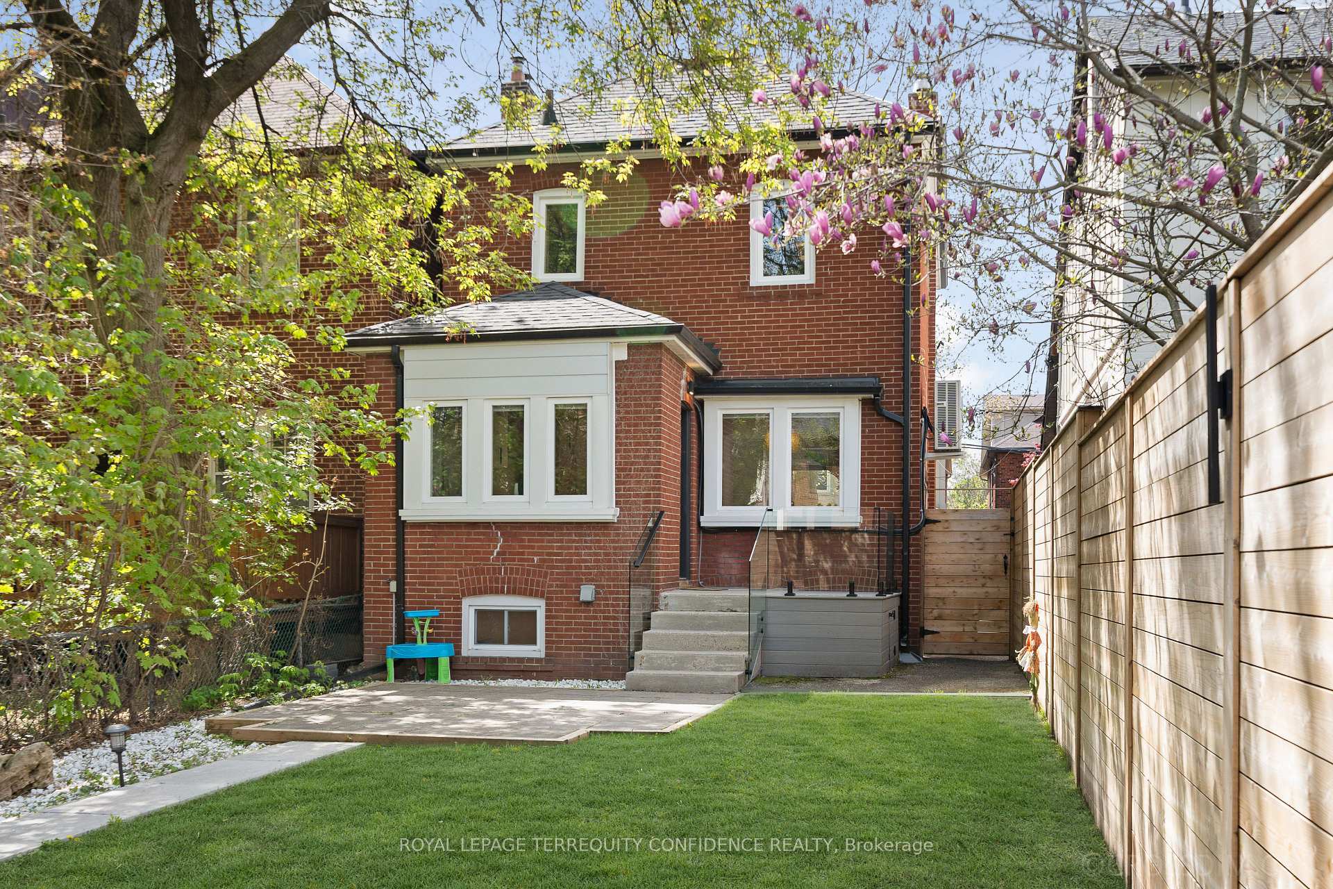 Photo 31 of 68 Cranbrooke Avenue, Toronto, Lawrence Park North — HOMEH