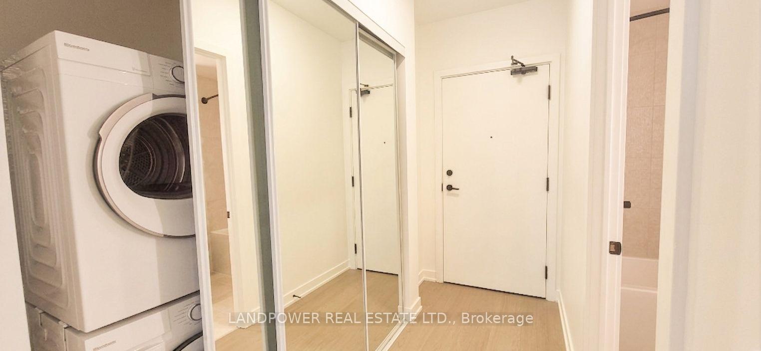 Photo 7 of Unit 802, 91 Montclair Avenue, Toronto, Forest Hill South — HOMEH