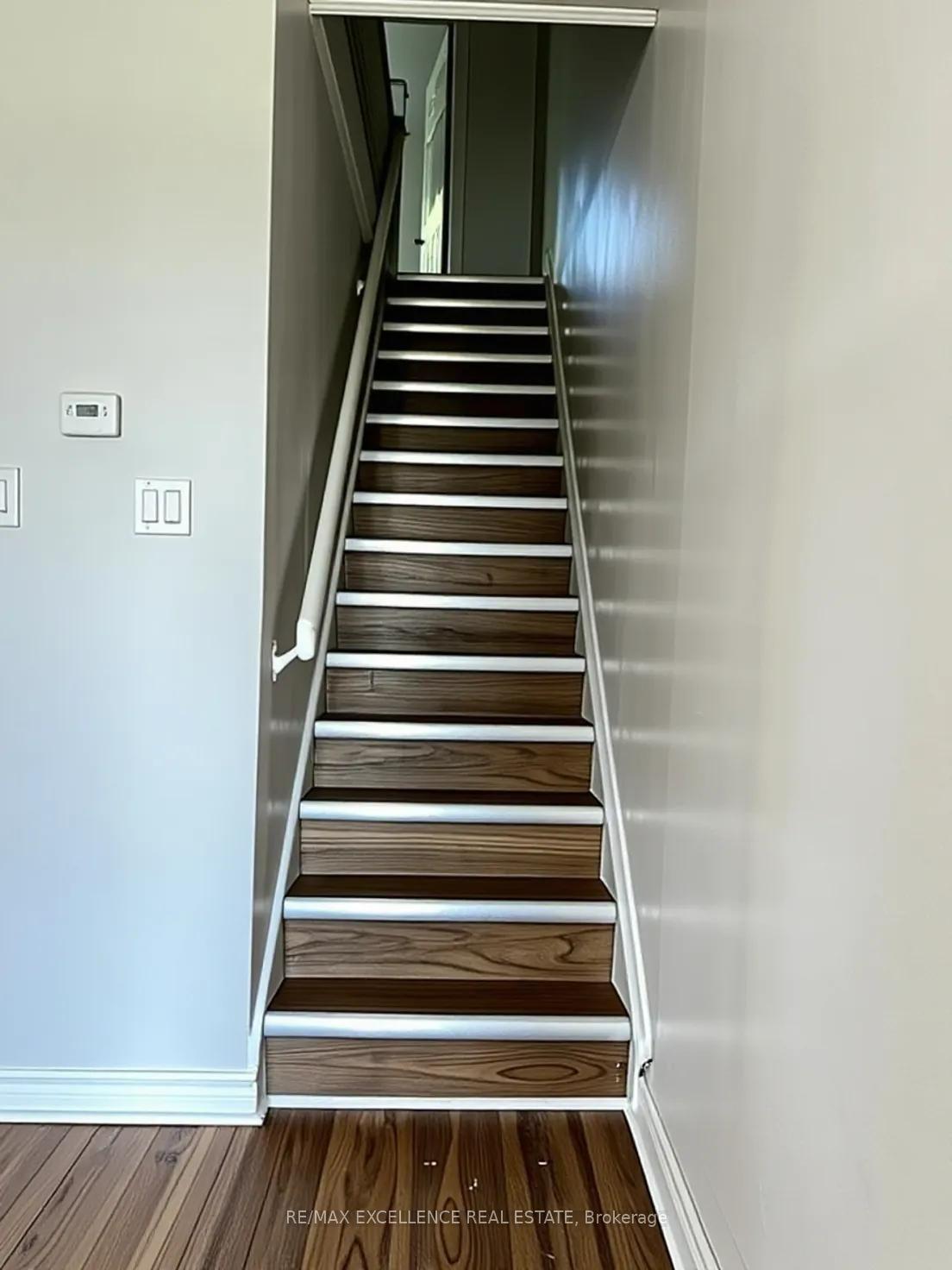 Photo 8 of 4255 Stanley Avenue, Niagara Falls, Cherrywood — HOMEH
