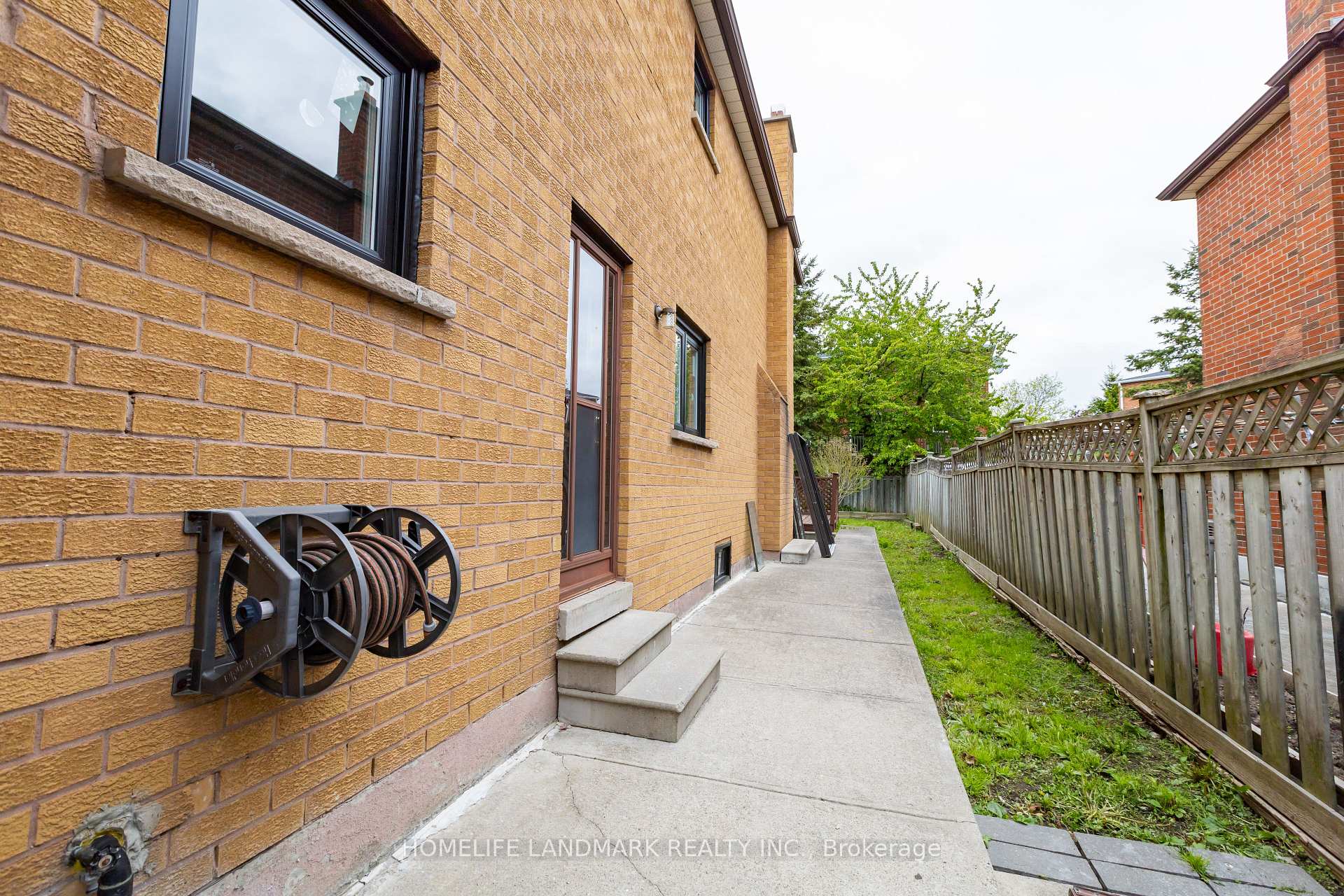 Photo 39 of 9755 Keele Road, Vaughan, Maple — HOMEH
