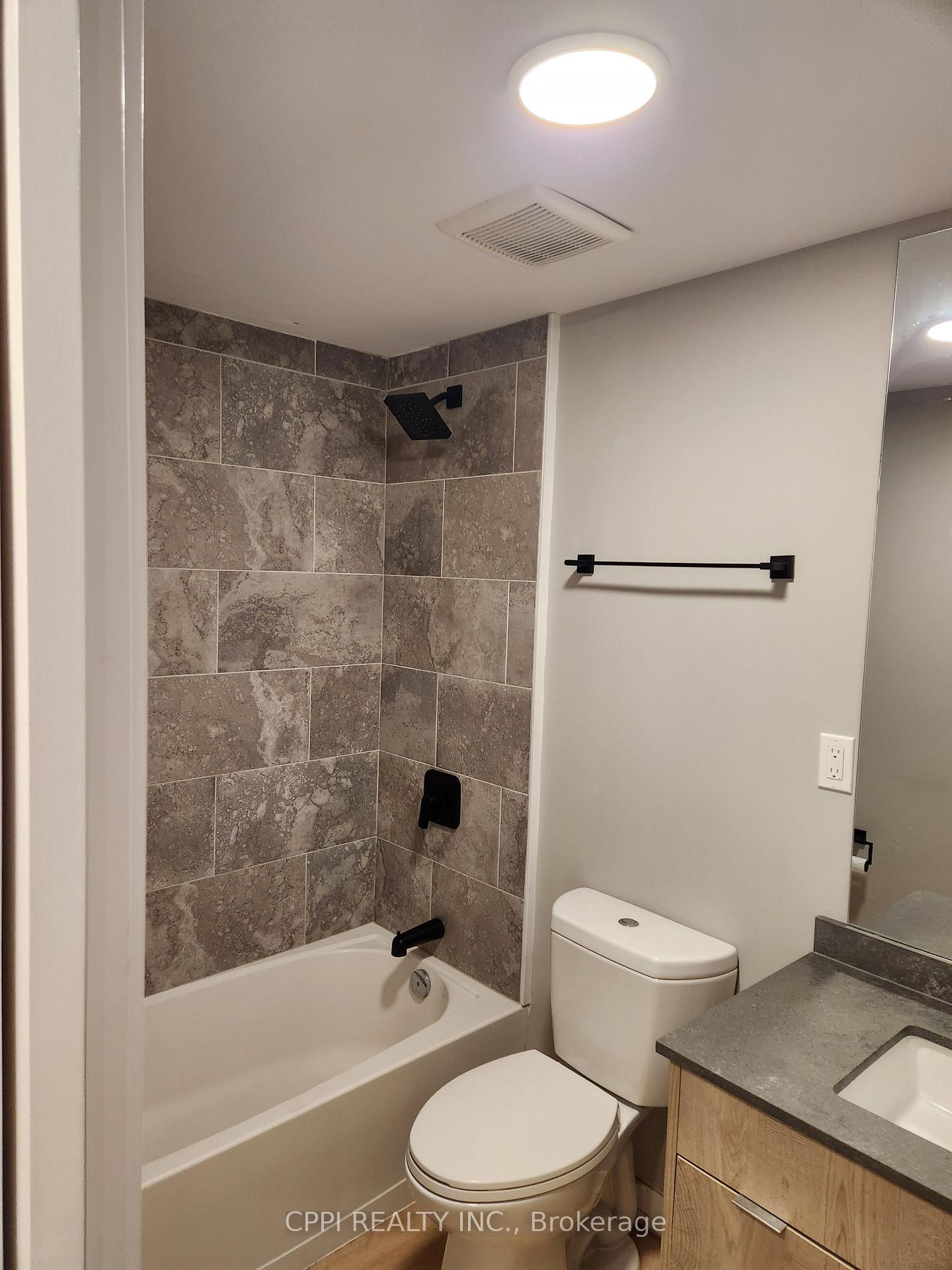 Photo 6 of Unit 216, 70 King Street E, Oshawa, O'Neill — HOMEH