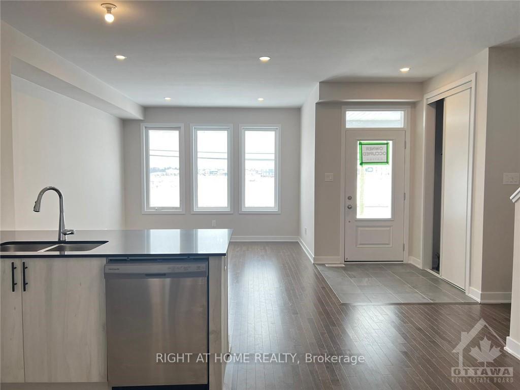 Photo 4 of 6325 Perth Street, Ottawa, Btwn Franktown Rd. & Fallowfield Rd. — HOMEH