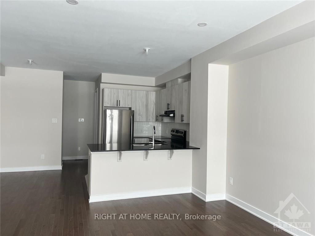 Photo 5 of 6325 Perth Street, Ottawa, Btwn Franktown Rd. & Fallowfield Rd. — HOMEH