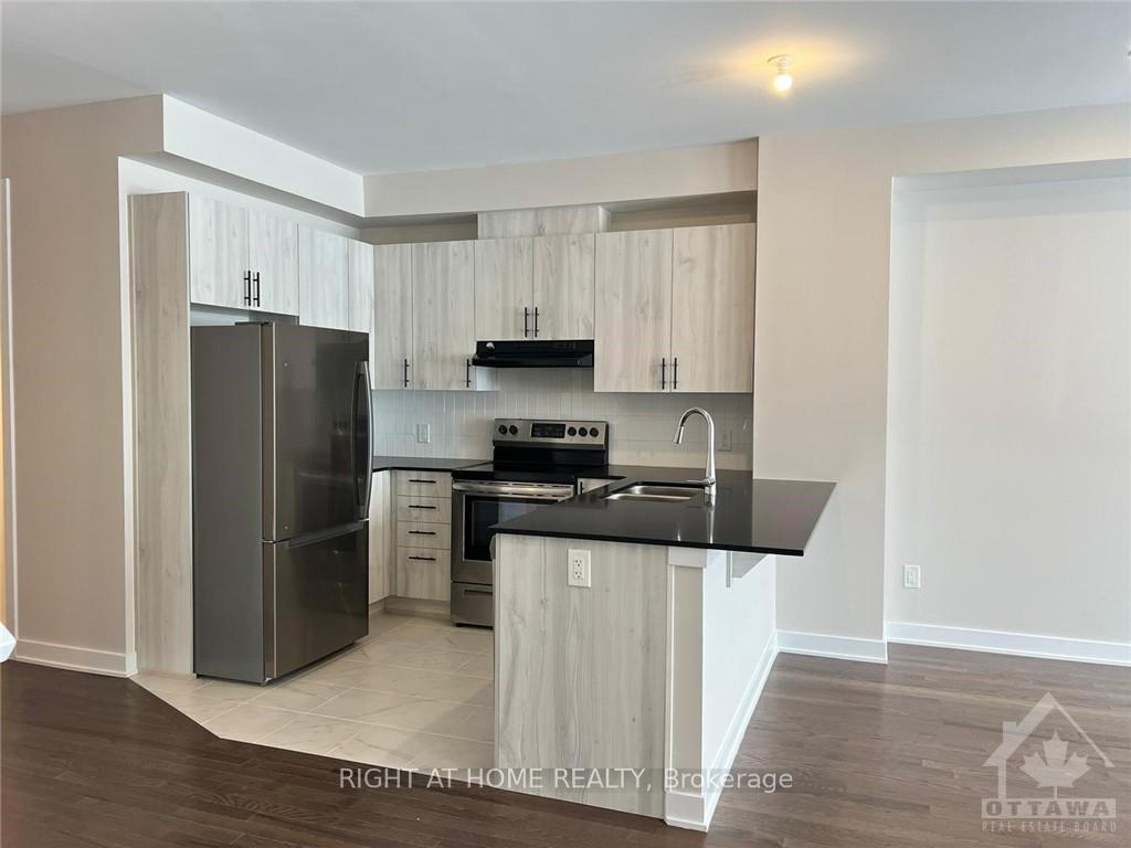 Photo 7 of 6325 Perth Street, Ottawa, Btwn Franktown Rd. & Fallowfield Rd. — HOMEH