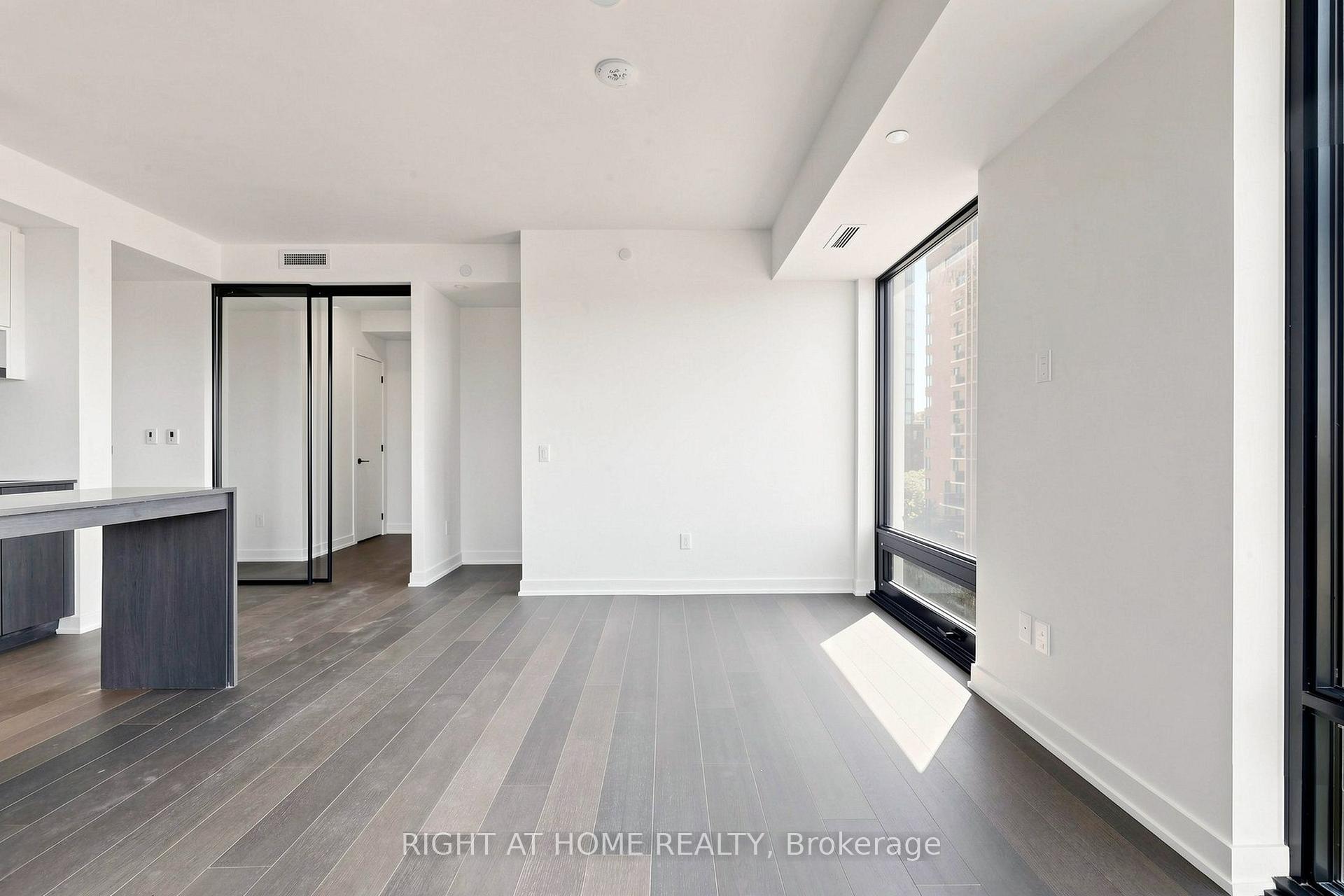 Photo 7 of Unit 1009, 91 Montclair Avenue, Toronto, Forest Hill South — HOMEH