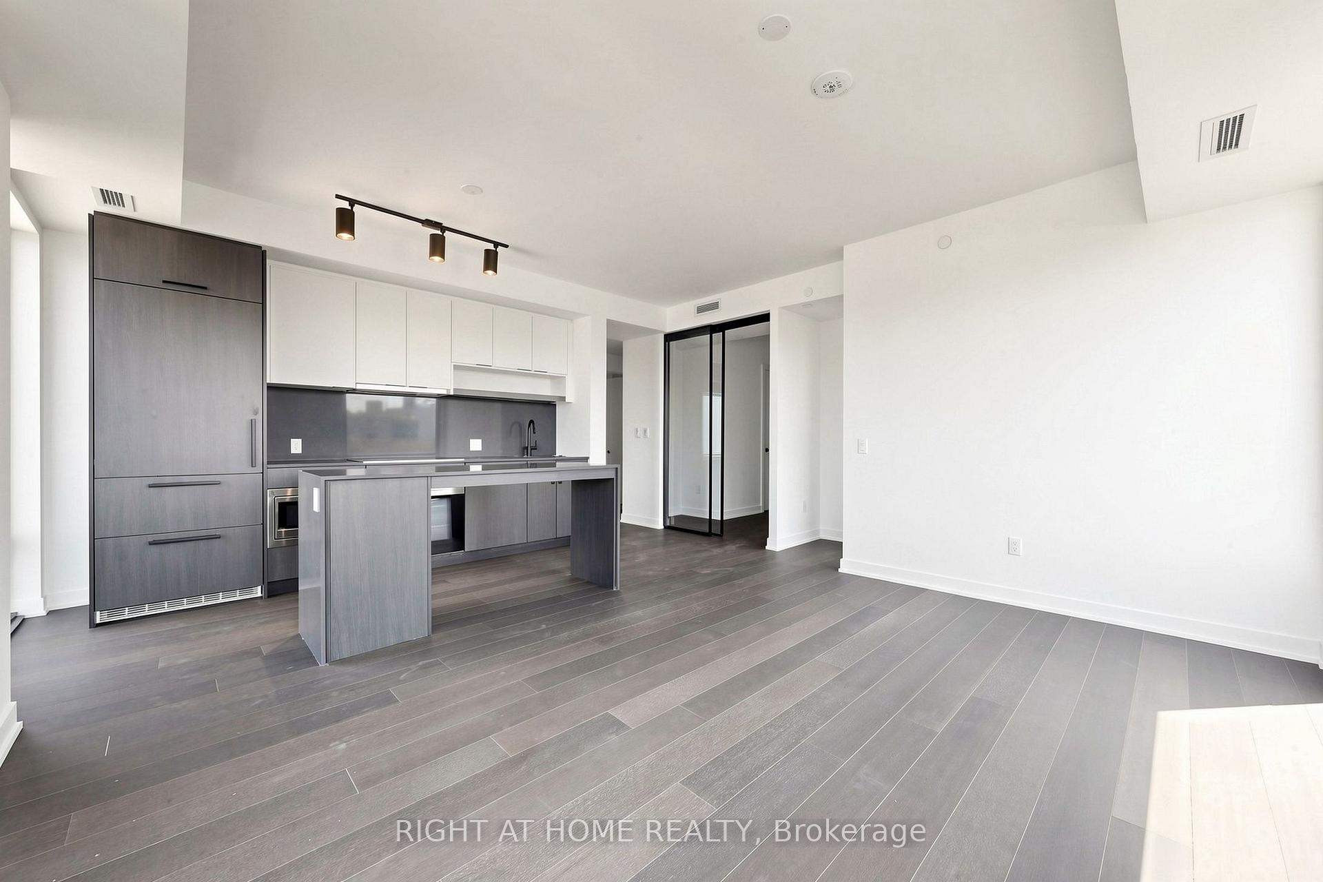 Photo 8 of Unit 1009, 91 Montclair Avenue, Toronto, Forest Hill South — HOMEH