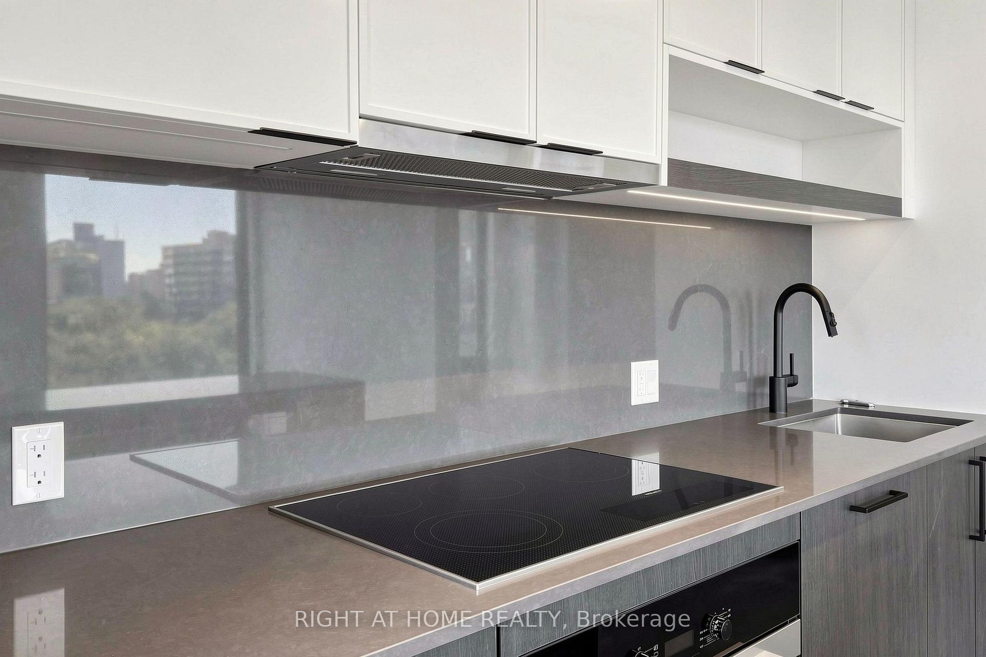 Photo 13 of Unit 1009, 91 Montclair Avenue, Toronto, Forest Hill South — HOMEH