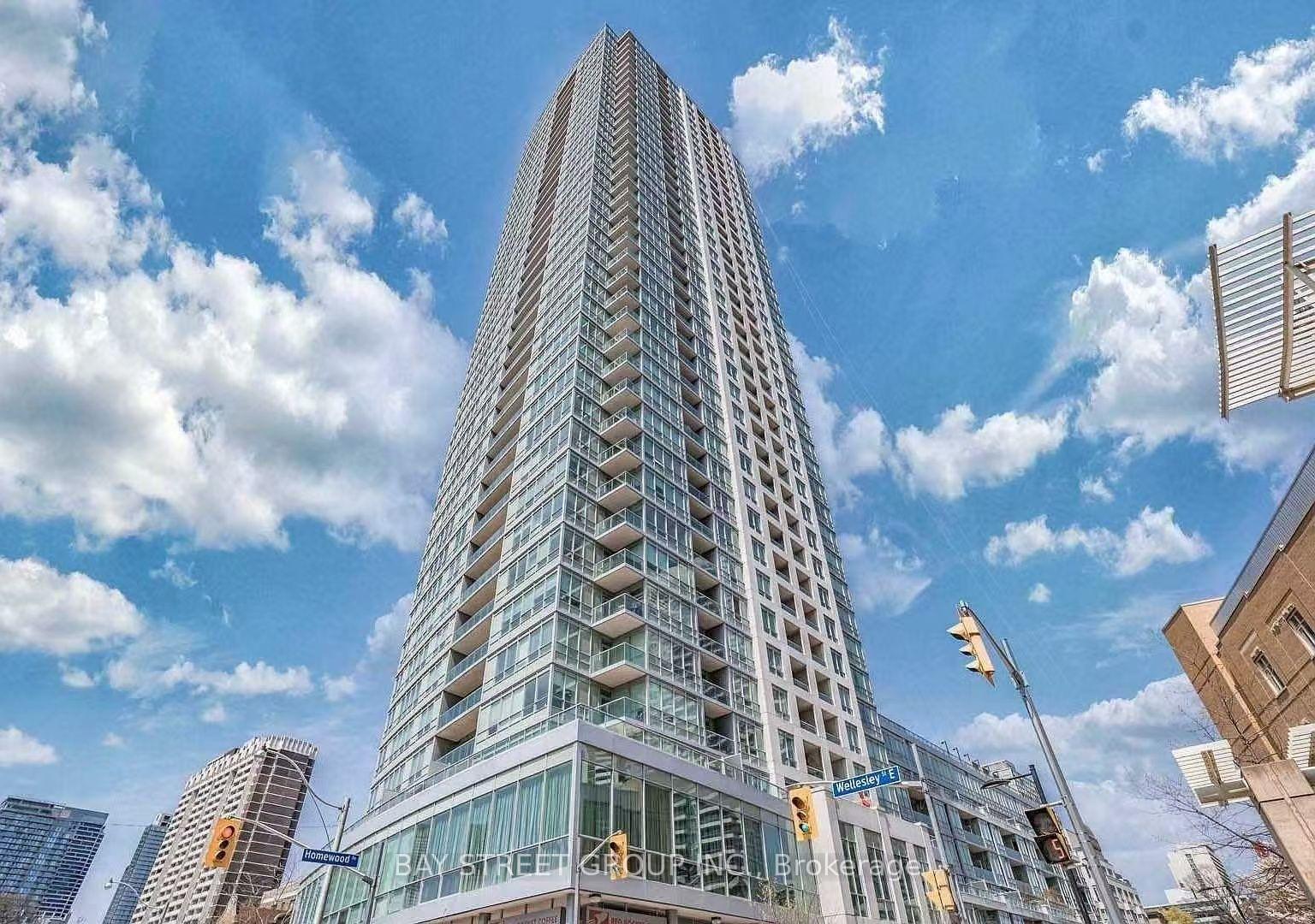 Front of Unit 3807, 120 Homewood Avenue