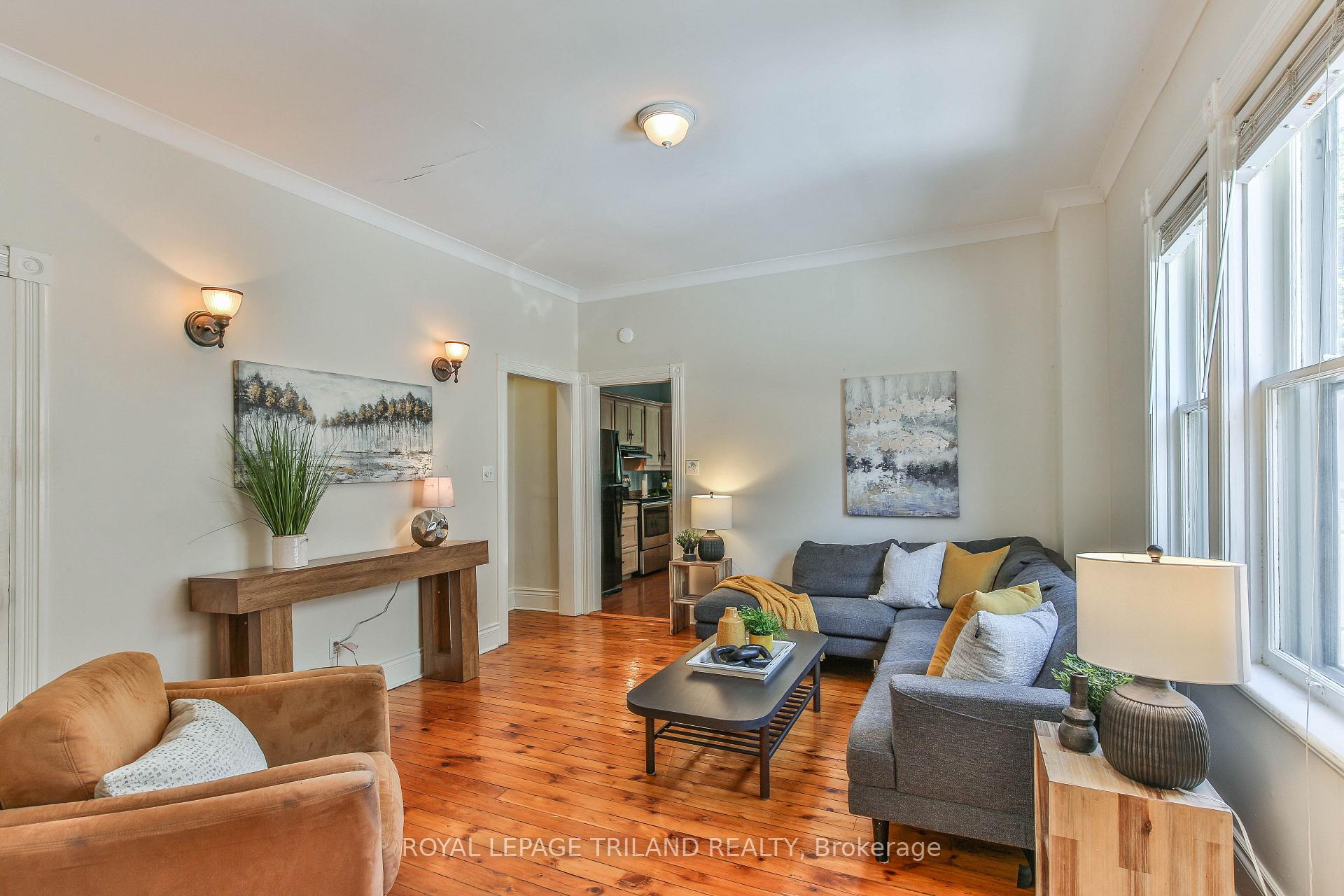 Photo 9 of 38 Byron Avenue E, London, South F — HOMEH