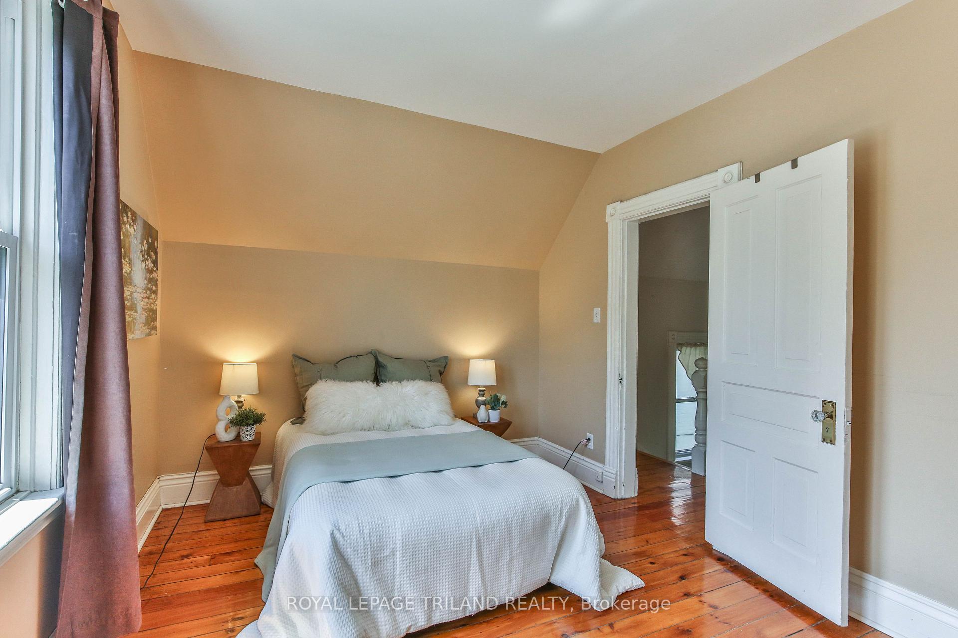 Photo 19 of 38 Byron Avenue E, London, South F — HOMEH