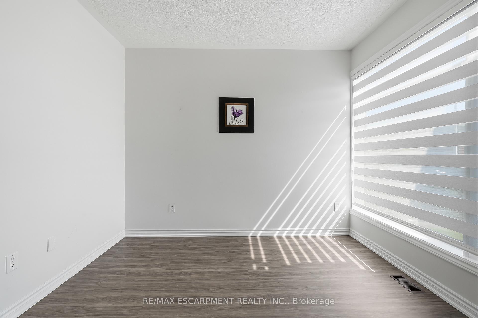 Photo 5 of 147 Midland Place, Welland, Hwy 406/Welland — HOMEH