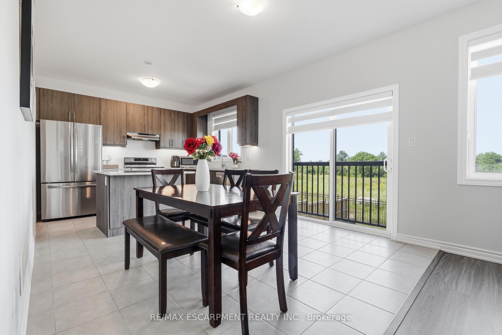 Photo 7 of 147 Midland Place, Welland, Hwy 406/Welland — HOMEH