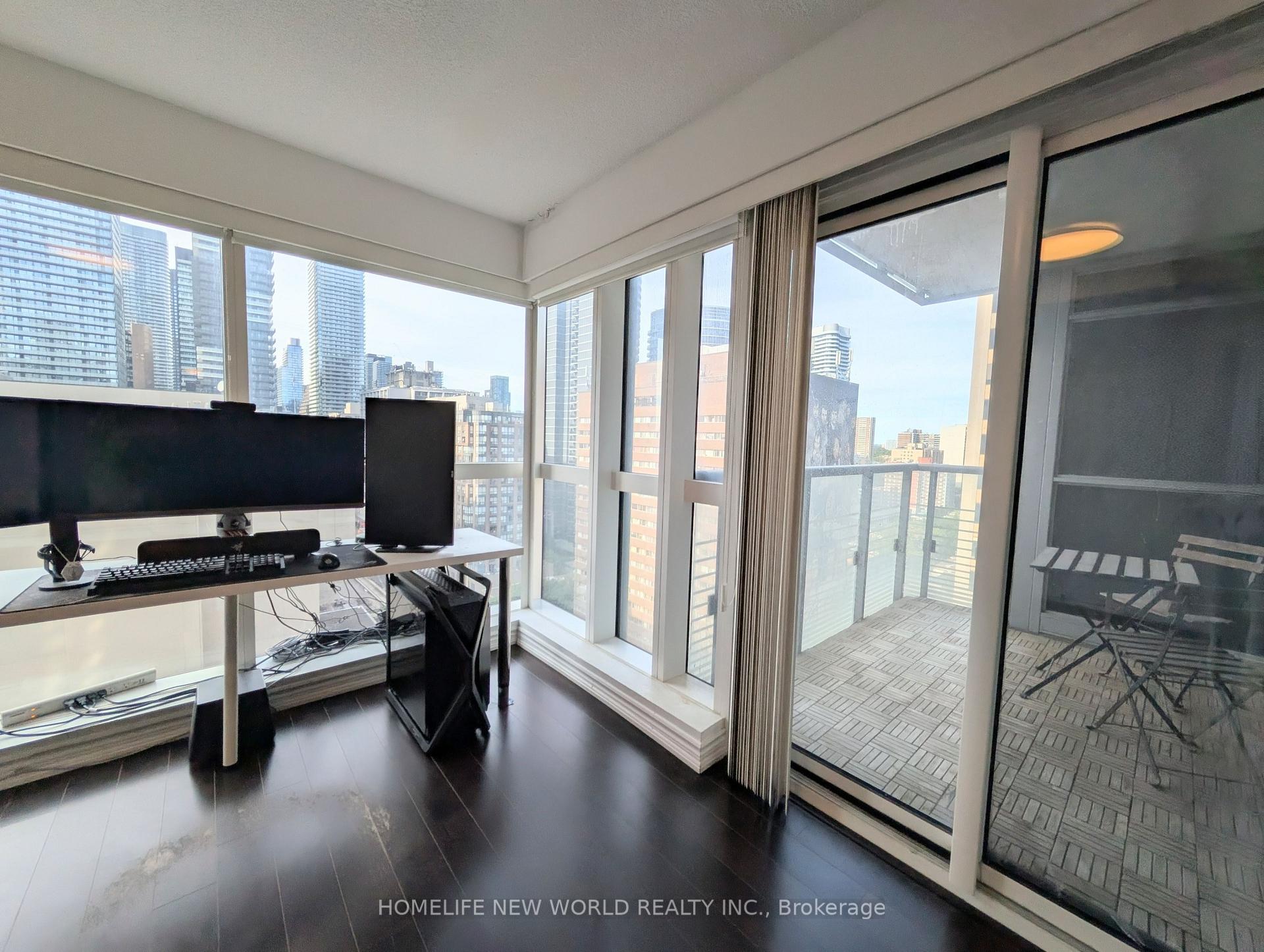 Photo 3 of Unit 1401, 386 Yonge Street, Toronto, Bay Street Corridor — HOMEH